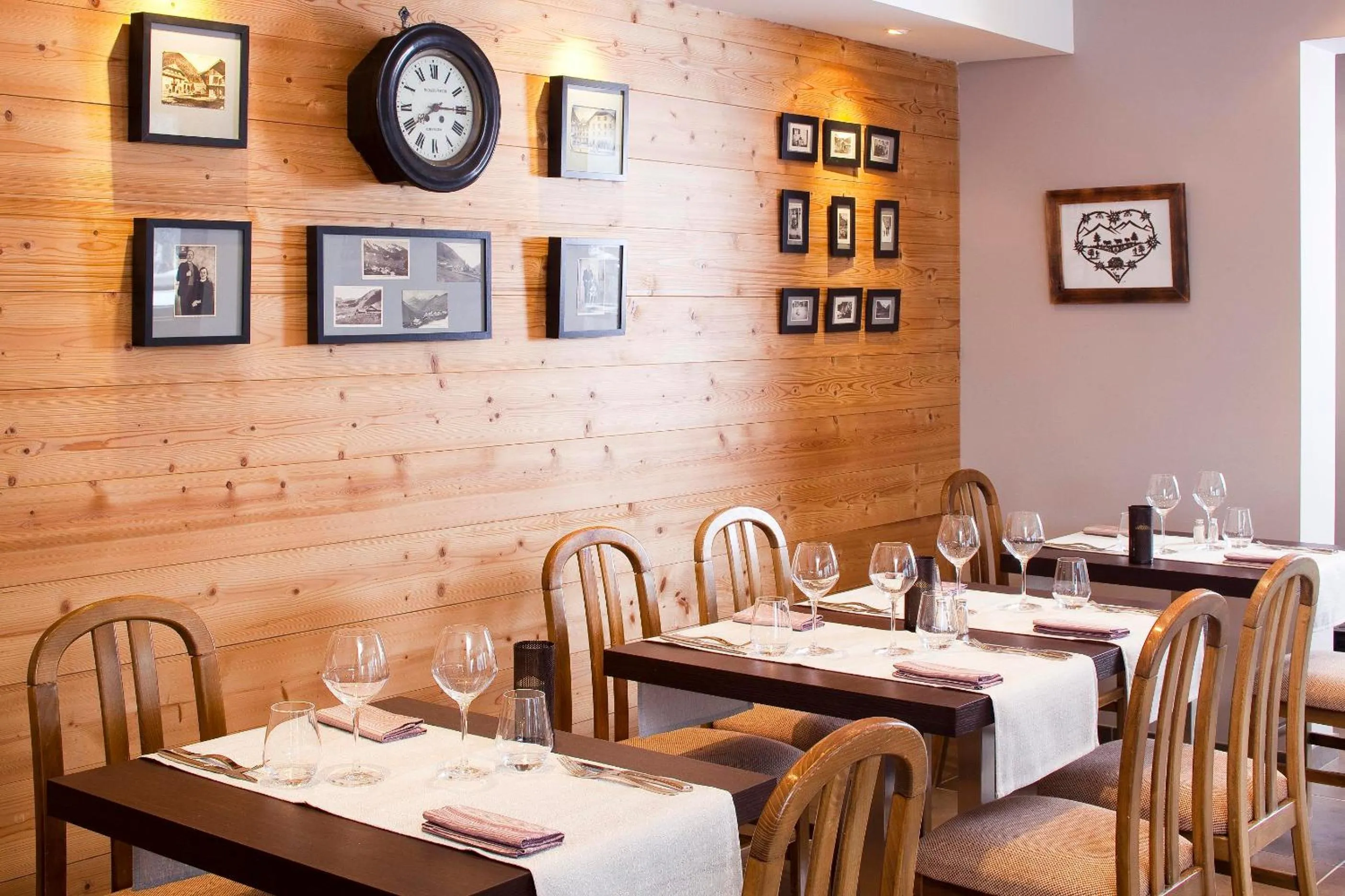 Restaurant/places to eat in Hôtel Belalp