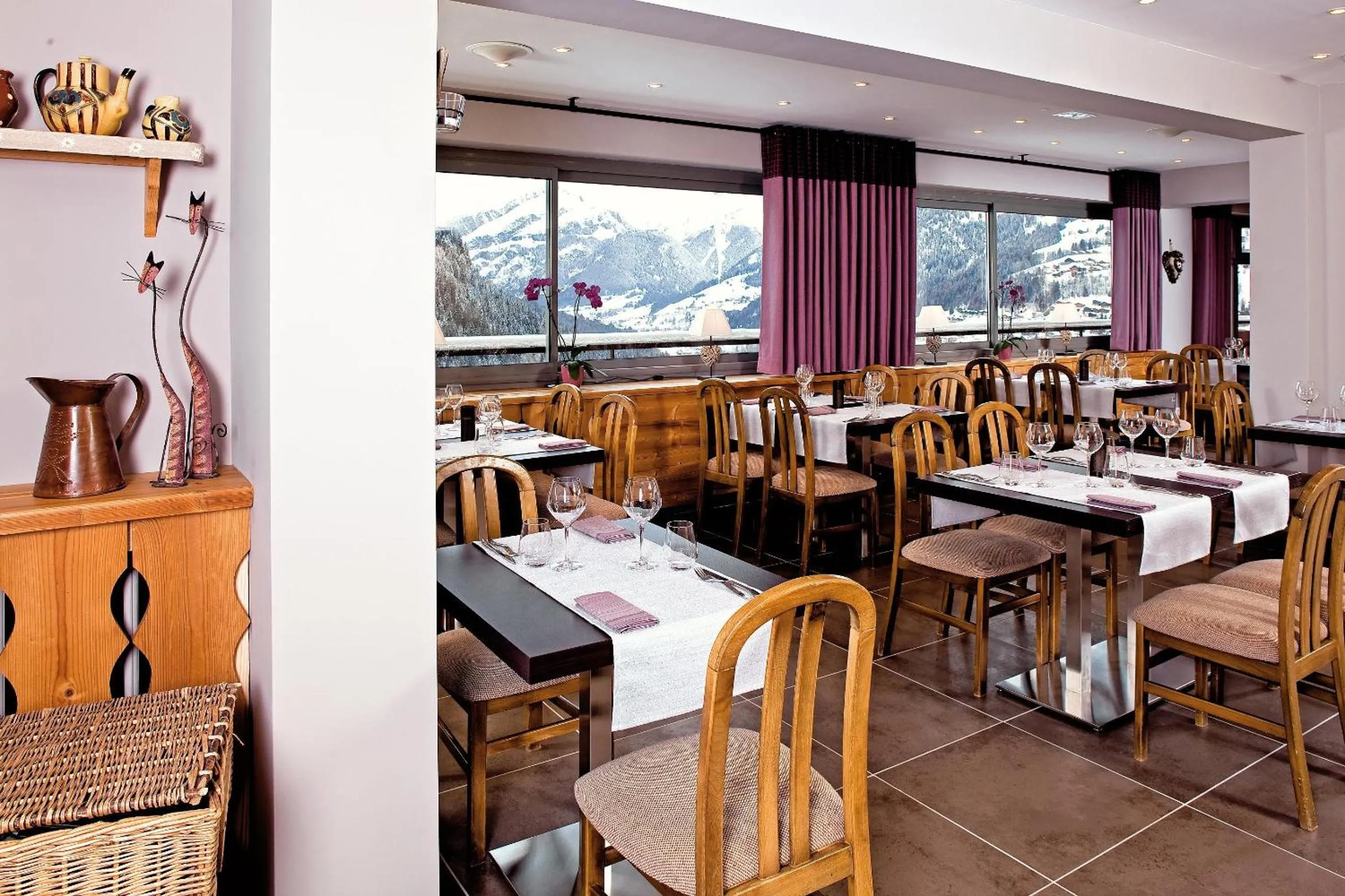Restaurant/places to eat in Hôtel Belalp