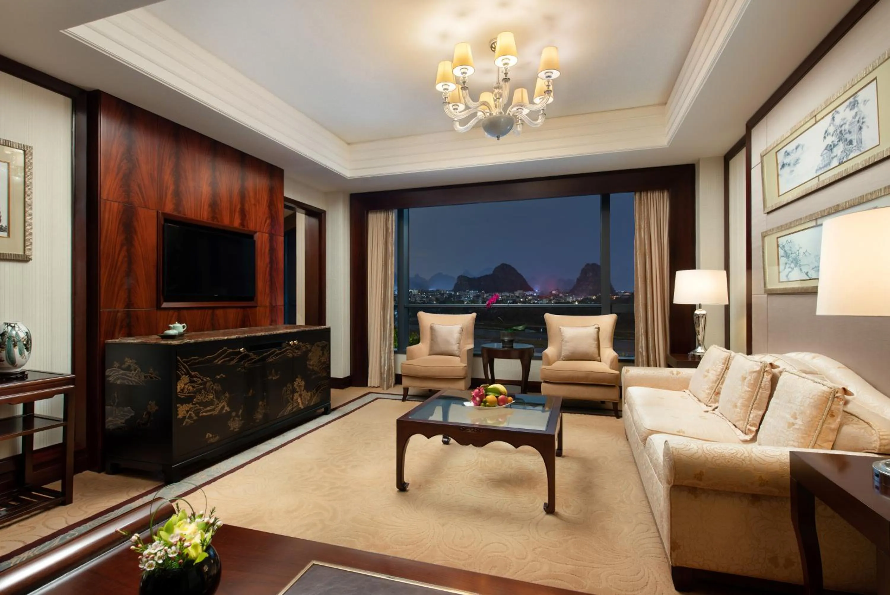 Photo of the whole room in Shangri-La Guilin