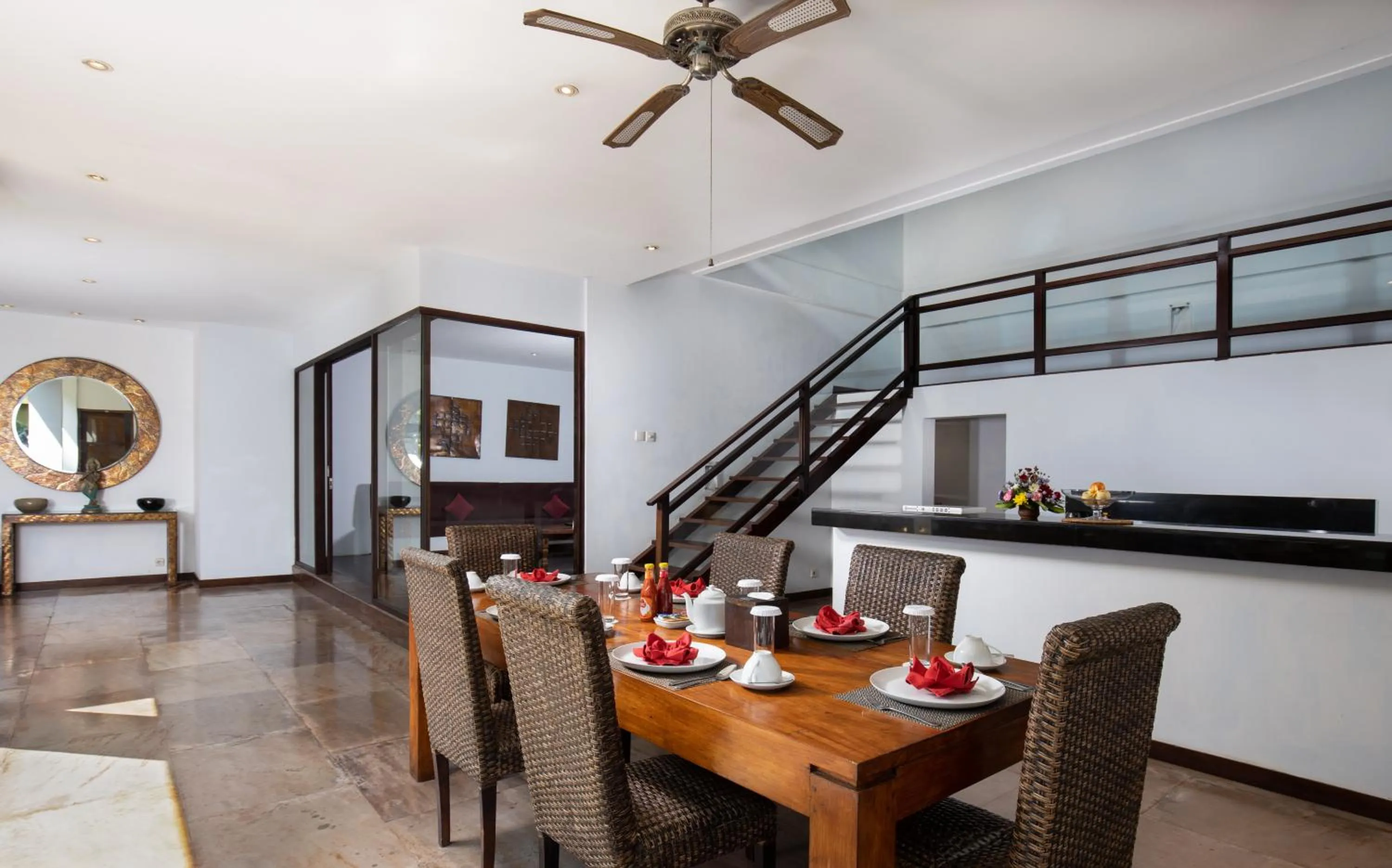 Dining area in Danoya Private Luxury Residences