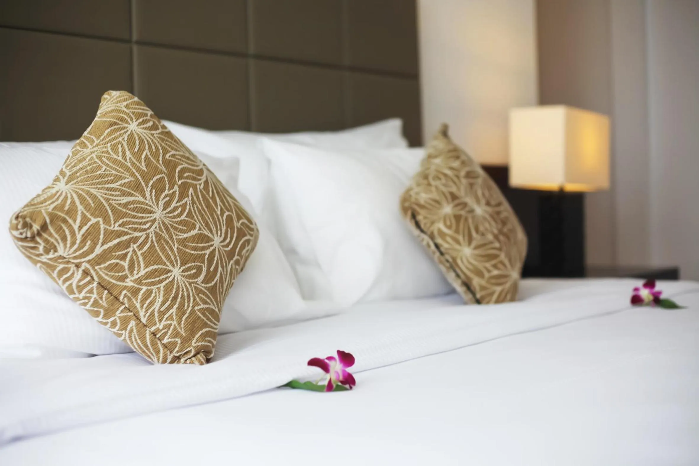 Decorative detail, Bed in Danoya Private Luxury Residences