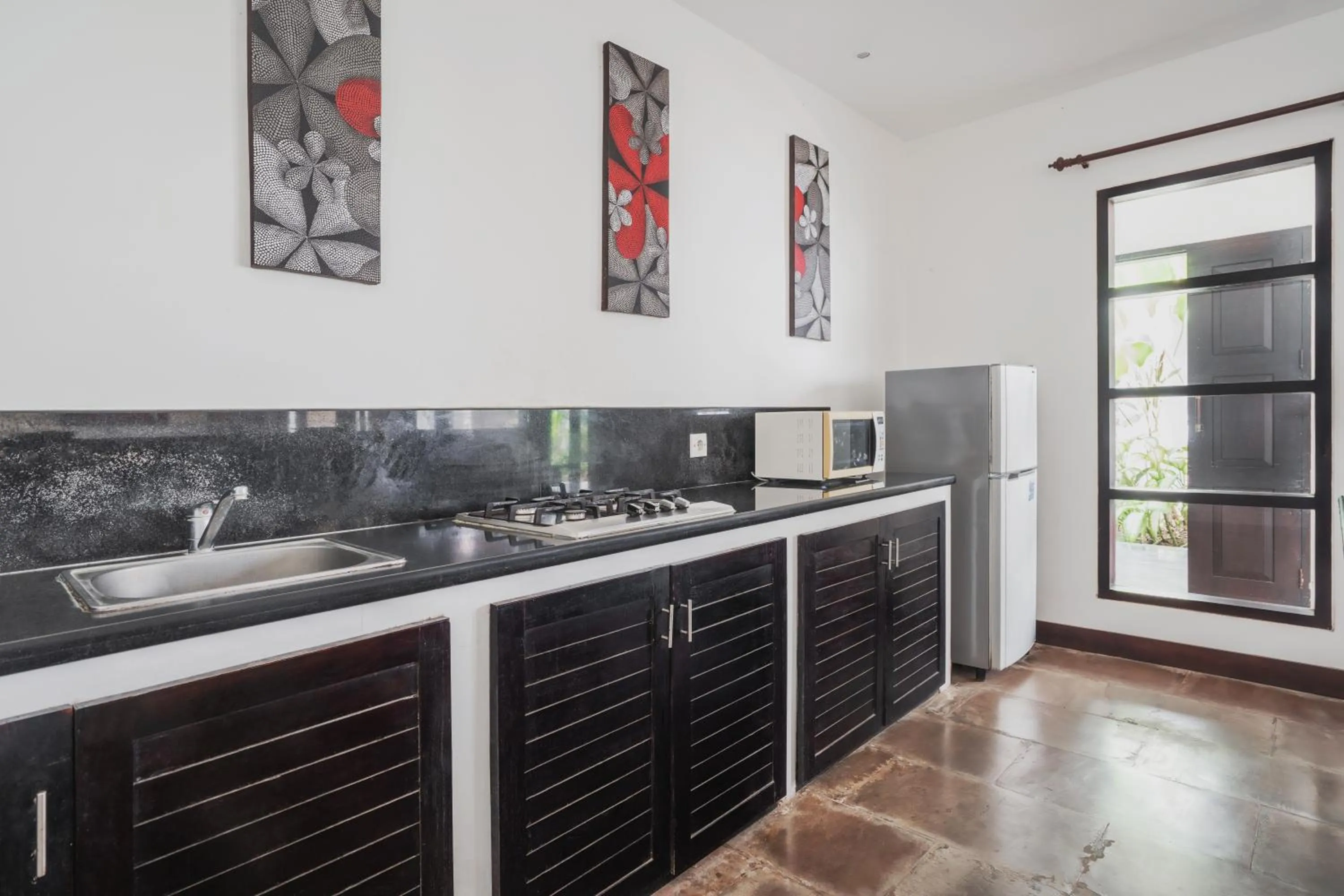 Kitchen or kitchenette in Danoya Private Luxury Residences