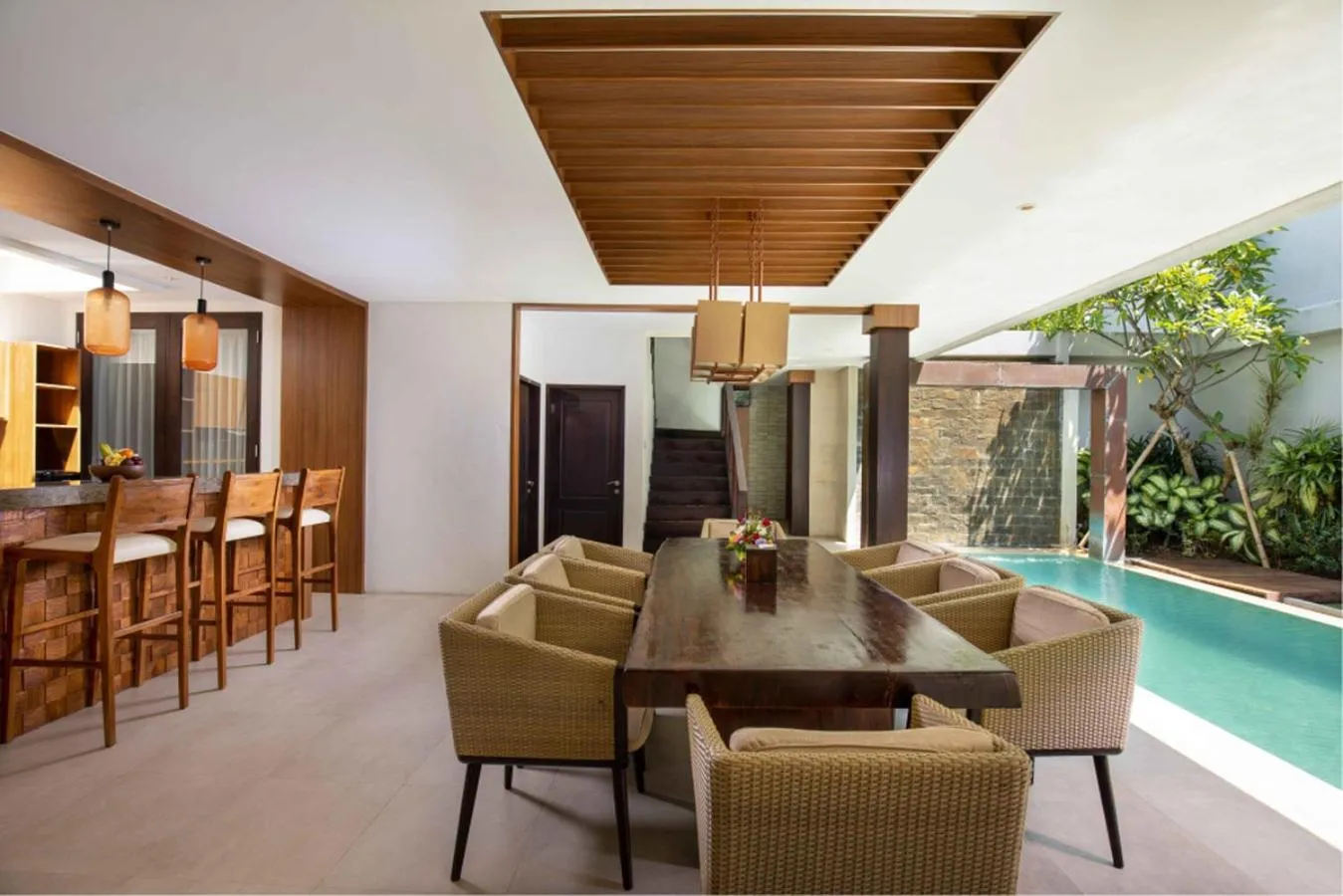 Nightclub / DJ in Danoya Private Luxury Residences