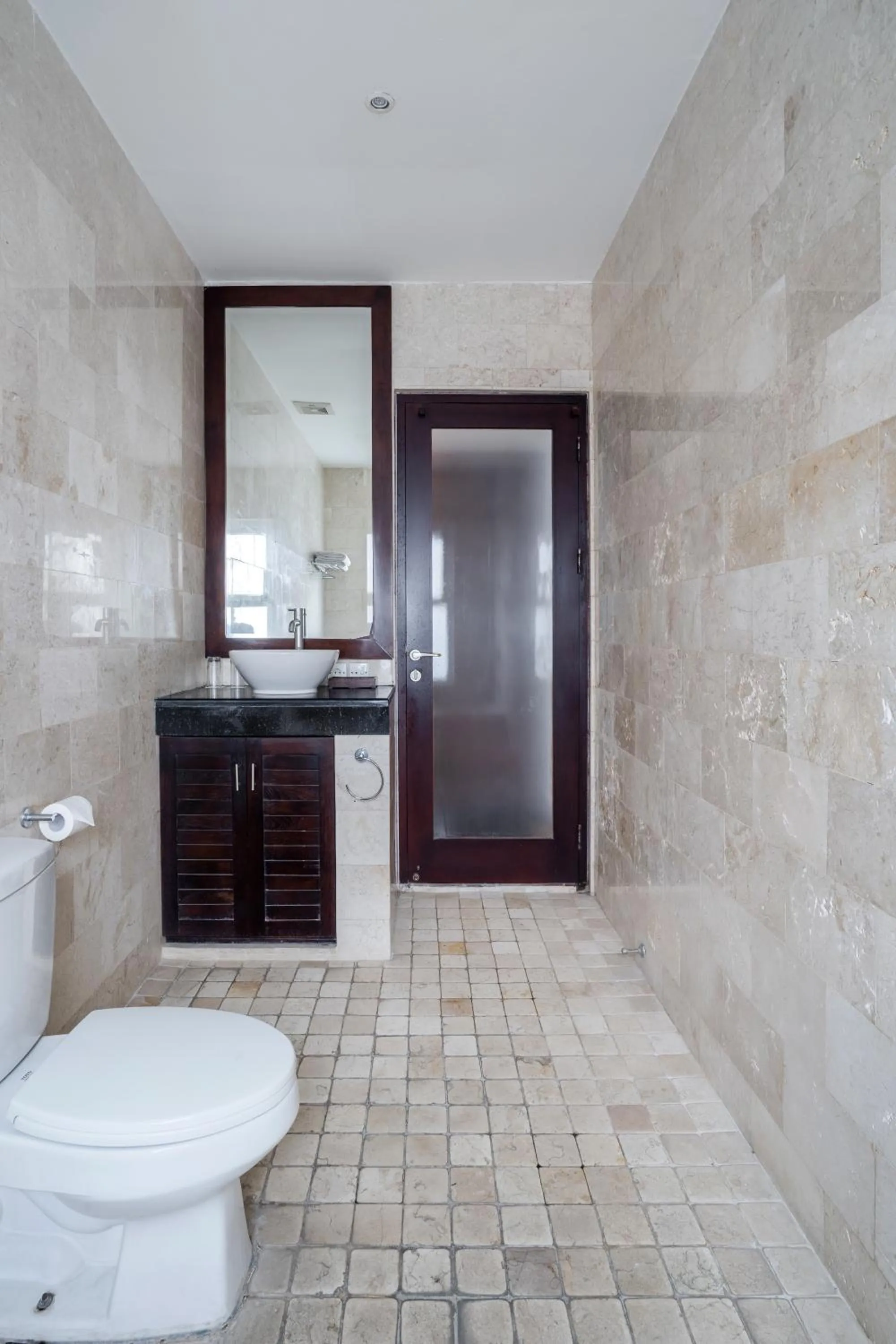 Toilet in Danoya Private Luxury Residences