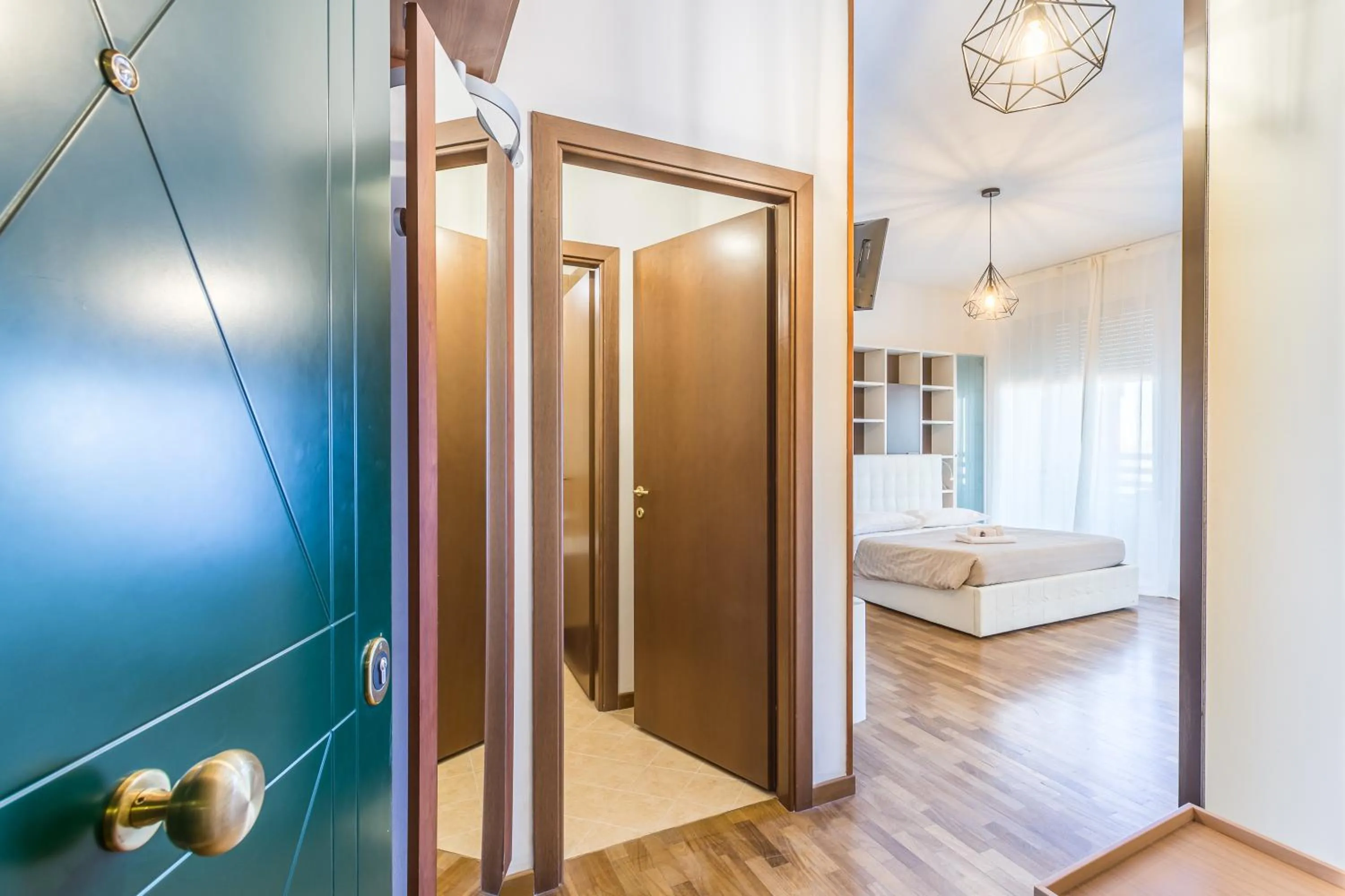 Bed in 4 Star Family & Friends Apt - Self Check-in