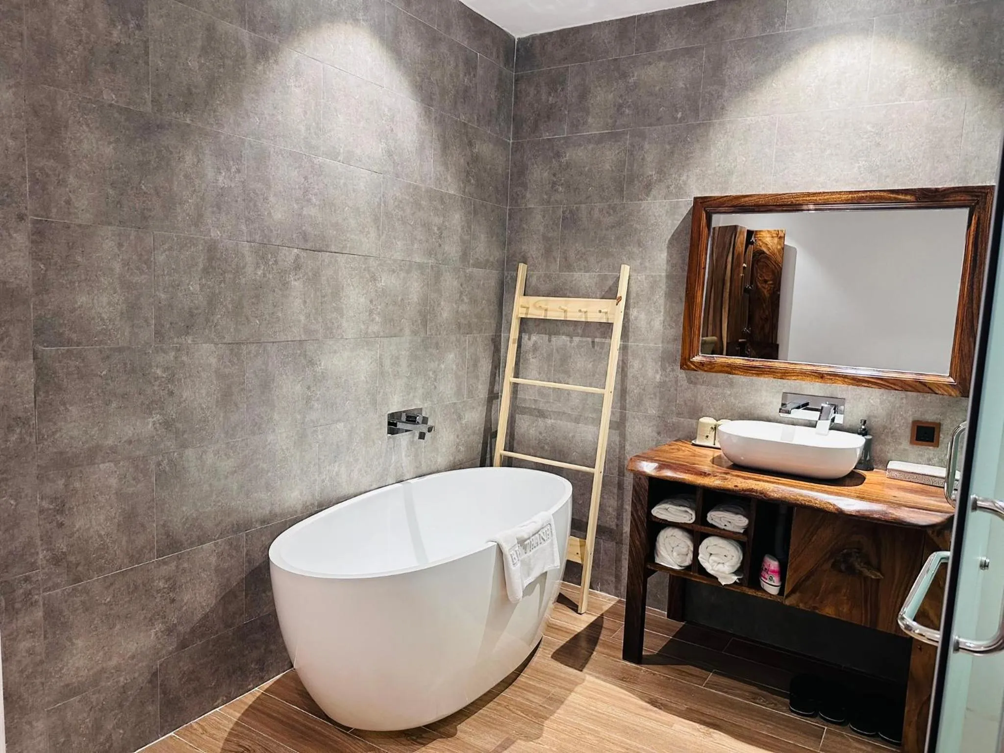 Toilet in Blue Diamond Hotel