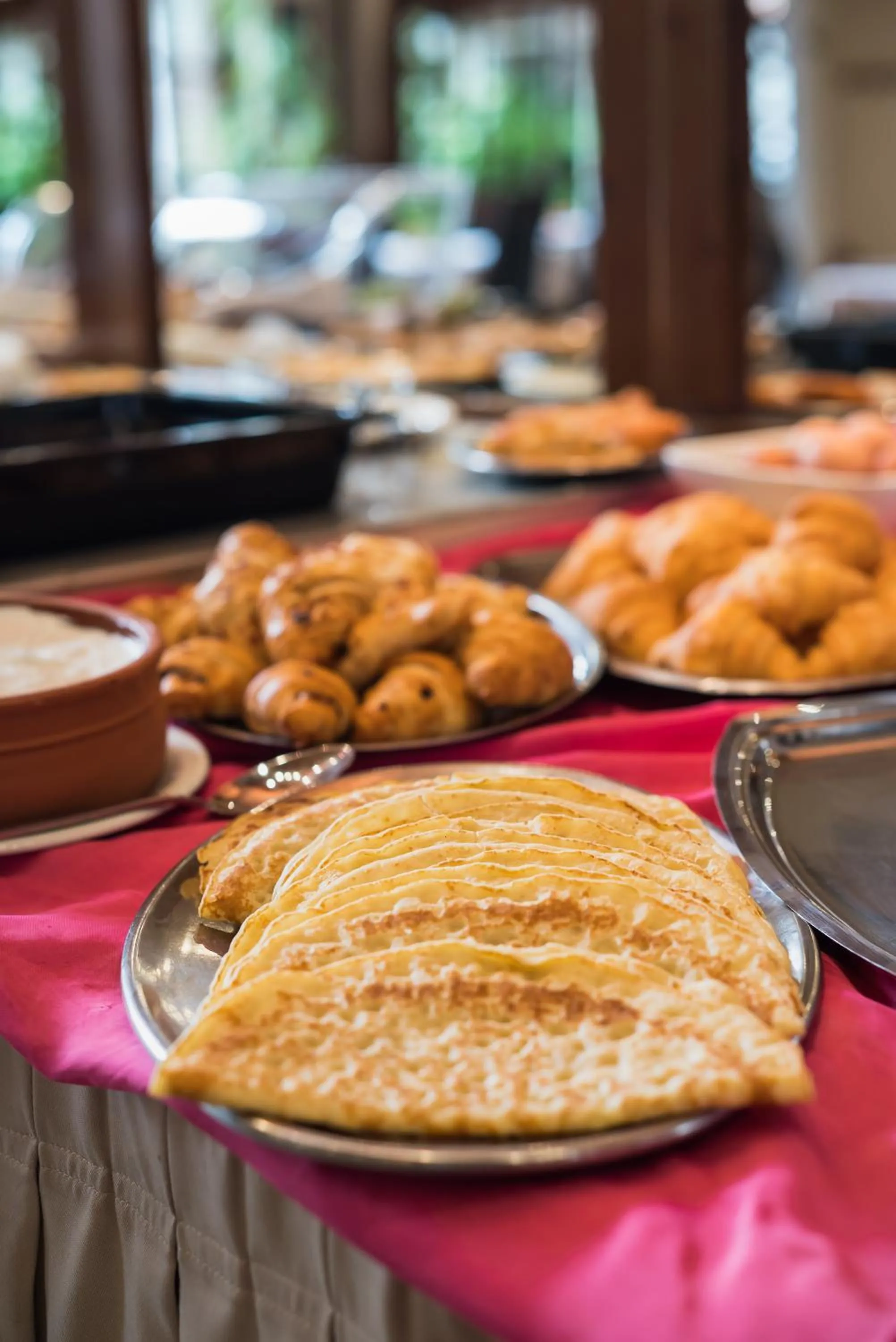 Breakfast in Arahova Inn Hotel