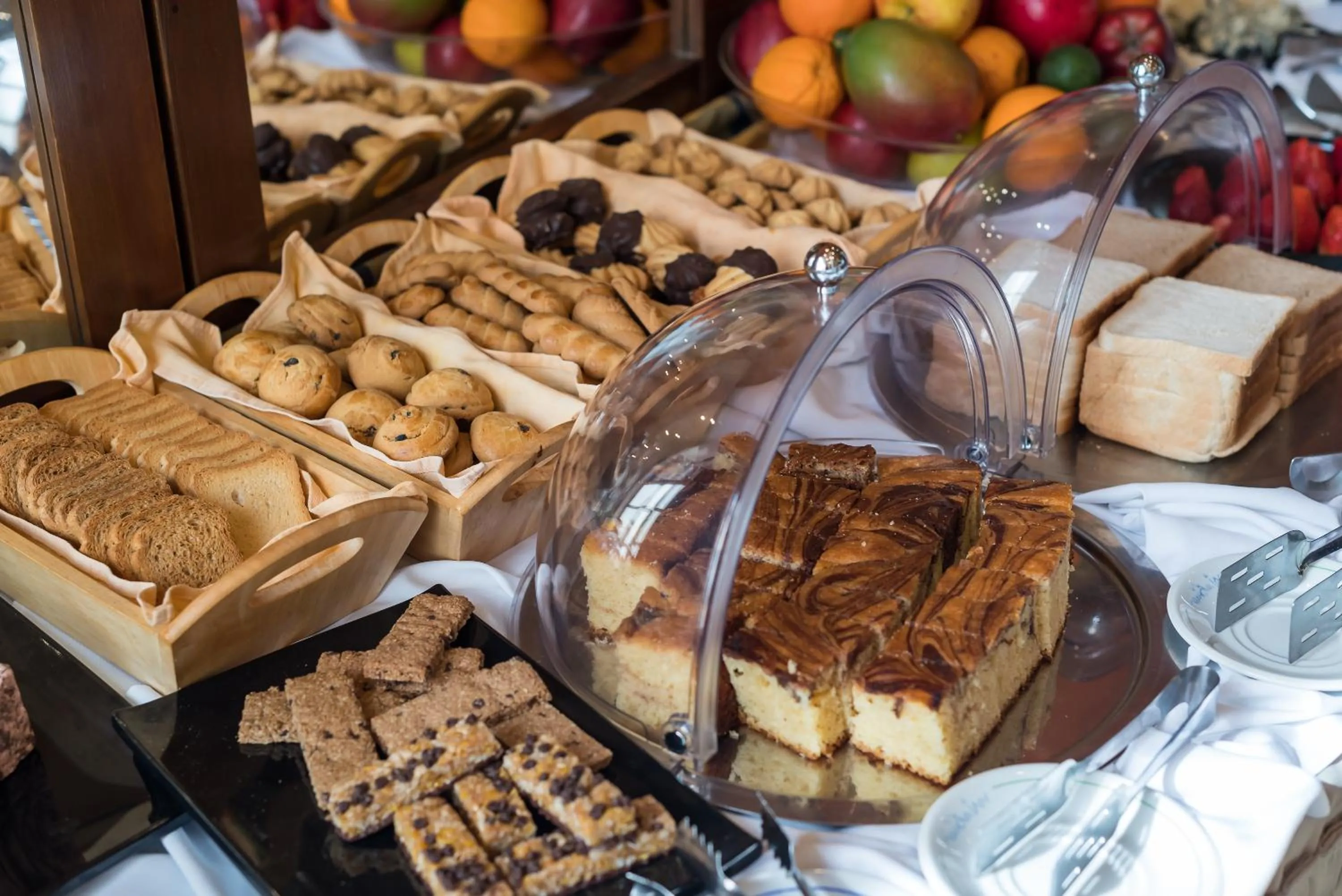 Breakfast in Arahova Inn Hotel