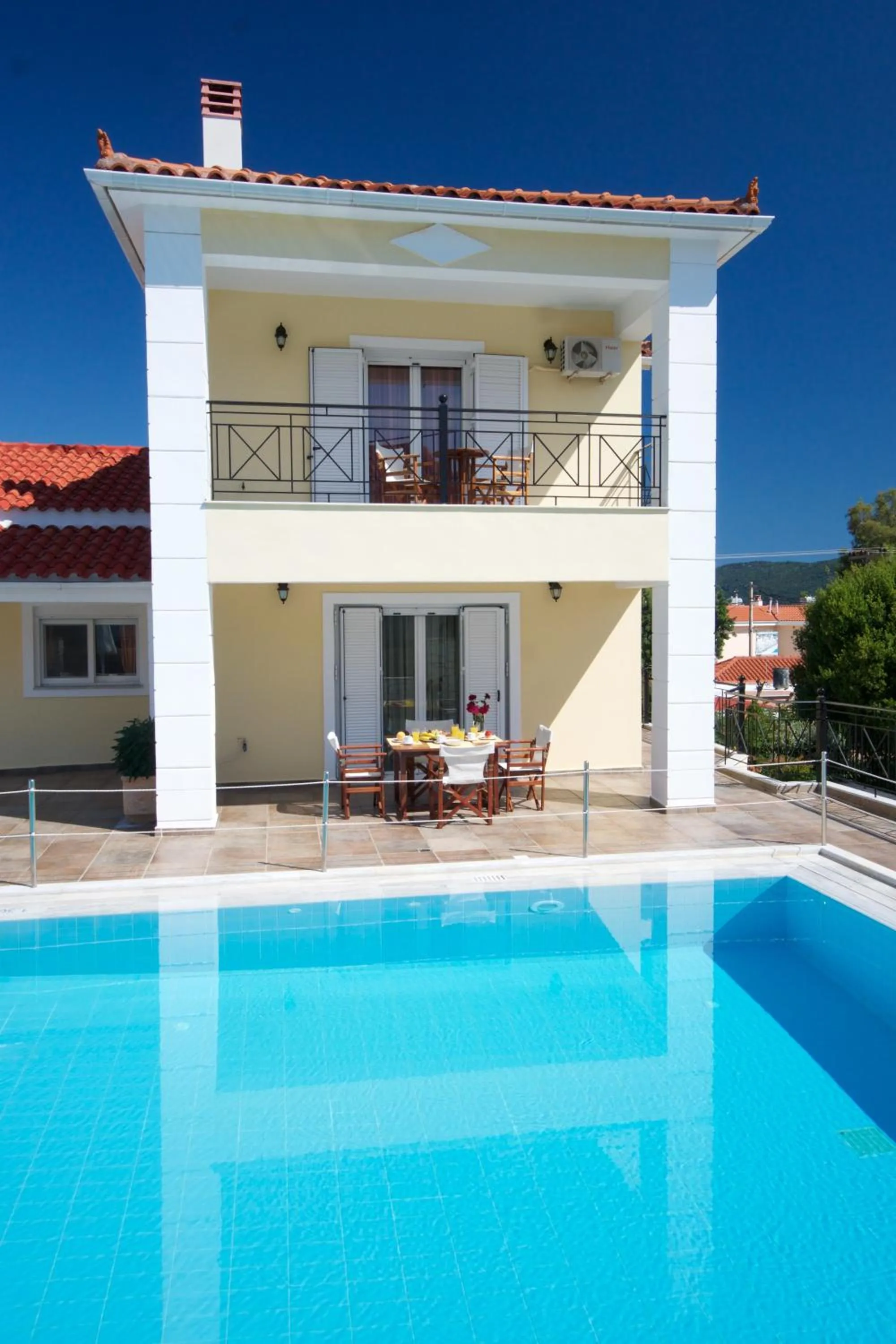 Other in Diamanto Complex