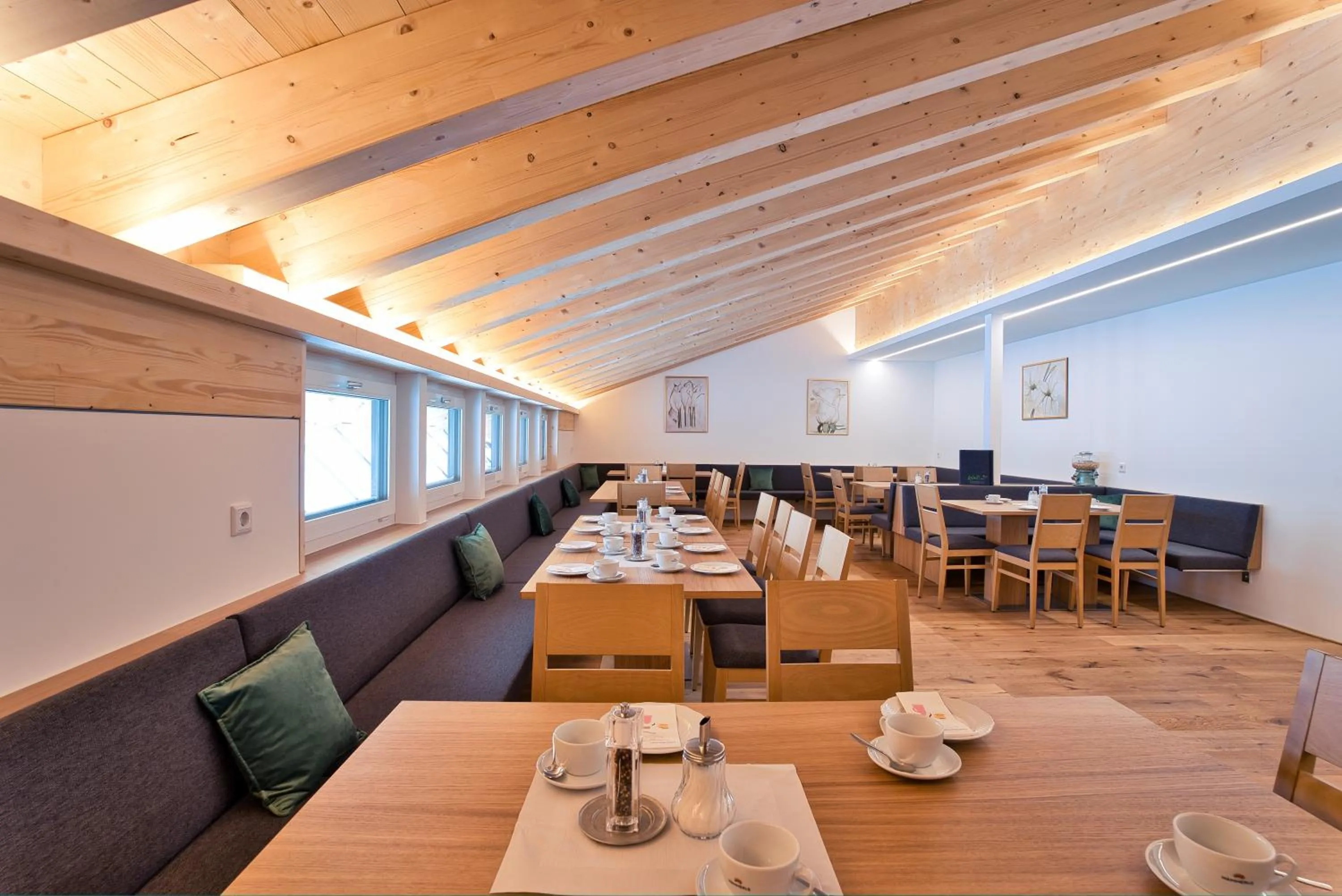 Restaurant/places to eat in Rössle Appartements und Sport Rössle Skiverleih & Sportgeschäft