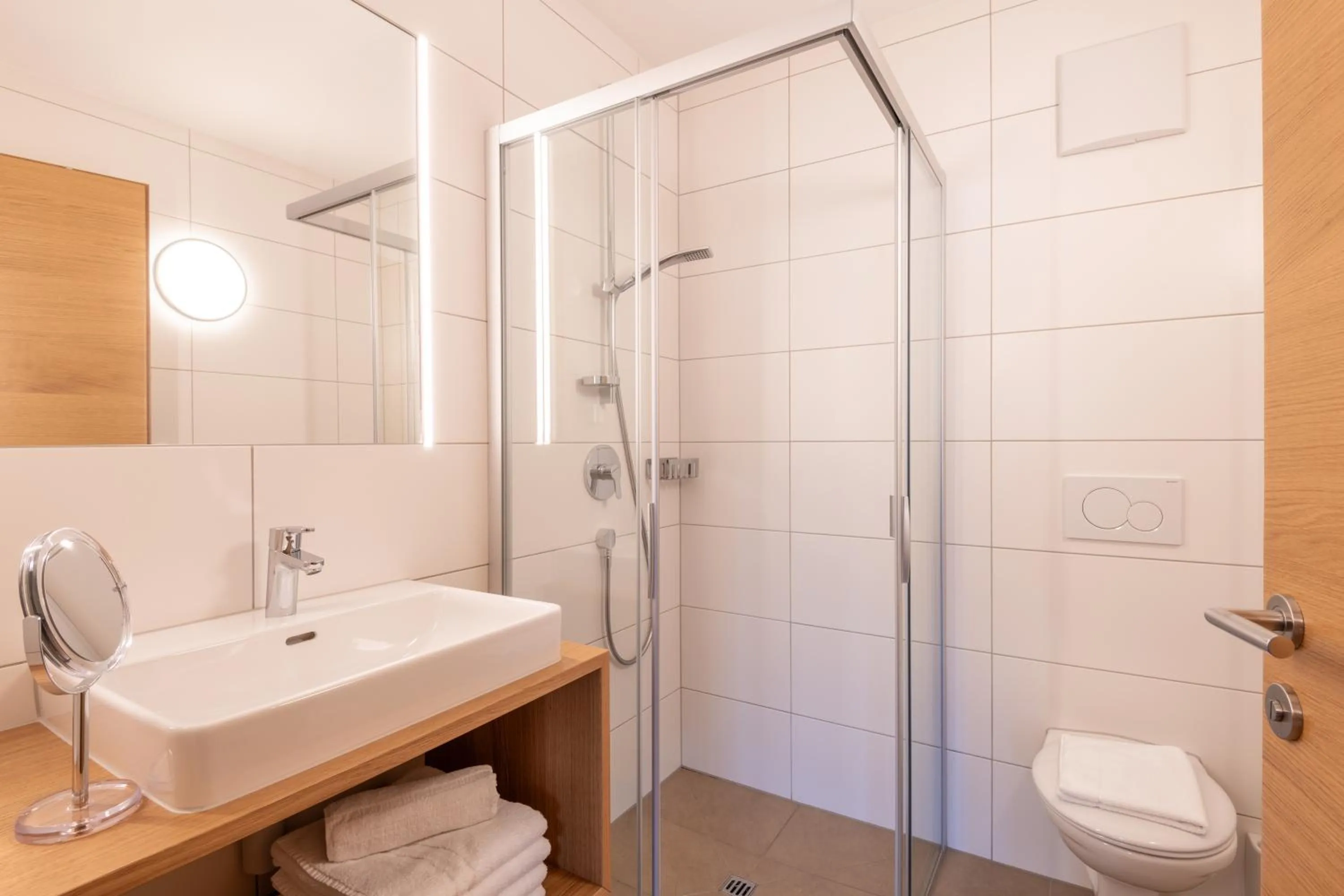 Shower in Rössle Appartements und Sport Rössle Skiverleih & Sportgeschäft