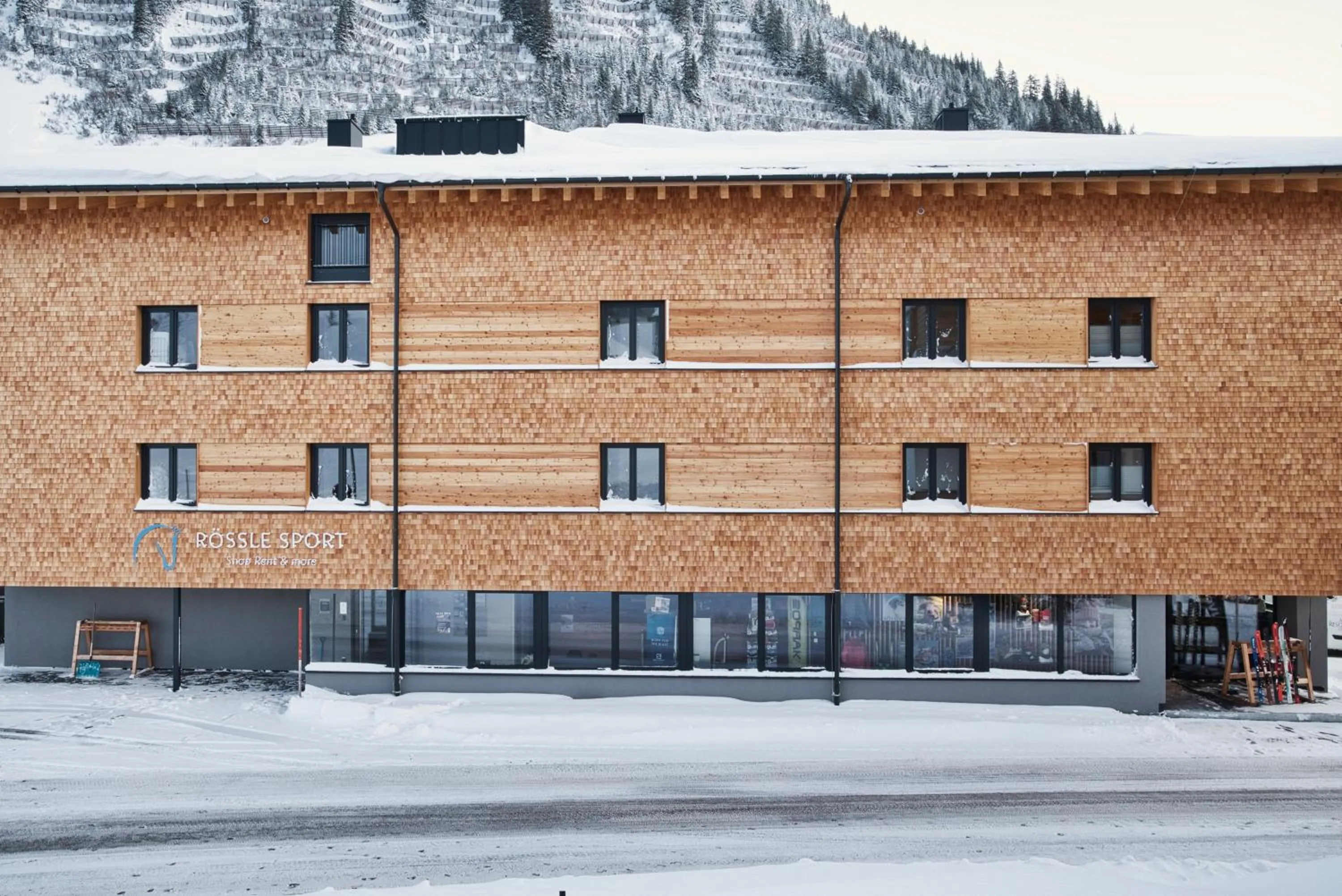 Property building in Rössle Appartements und Sport Rössle Skiverleih & Sportgeschäft