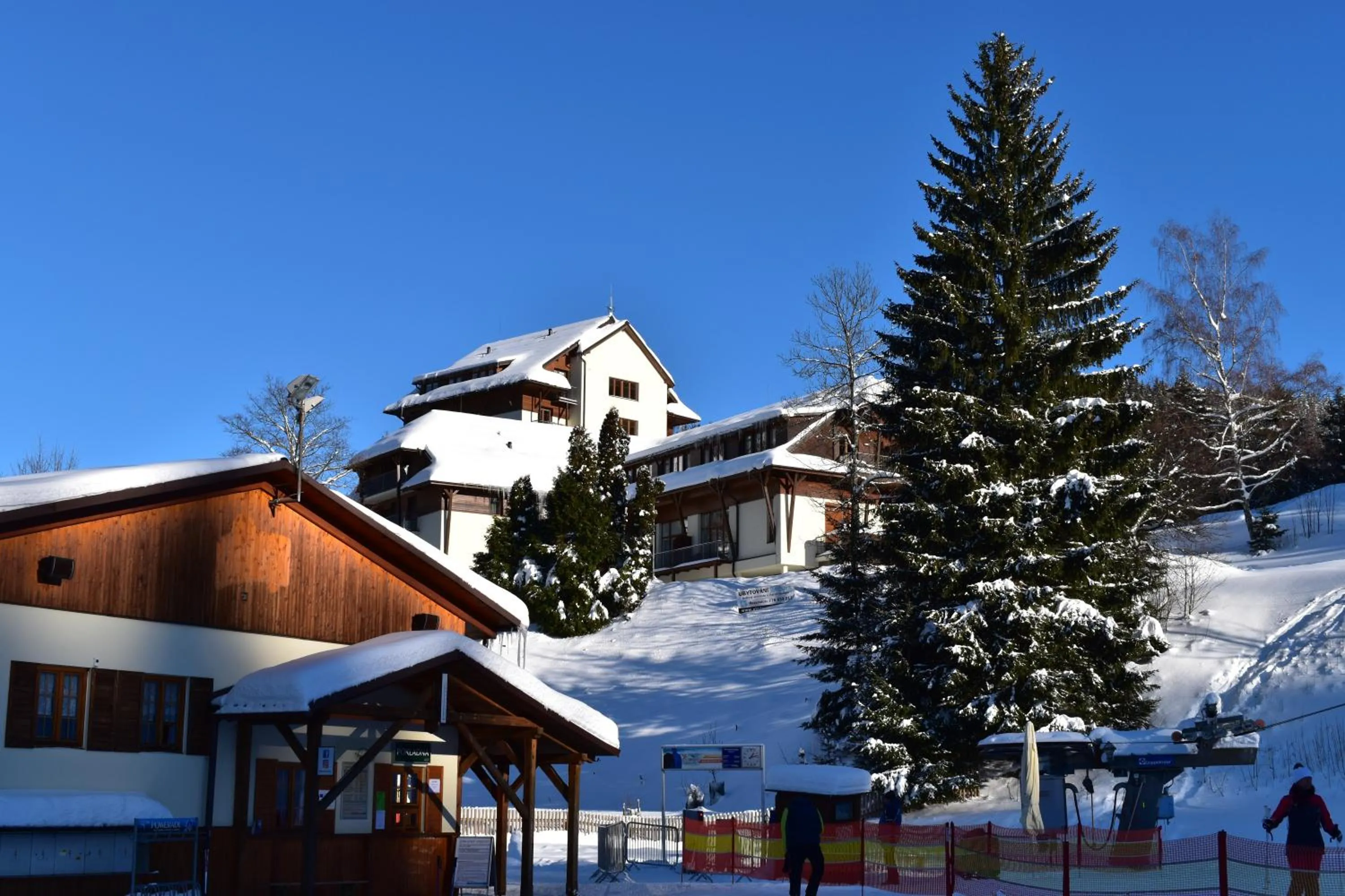 Property building in Apartman Razula