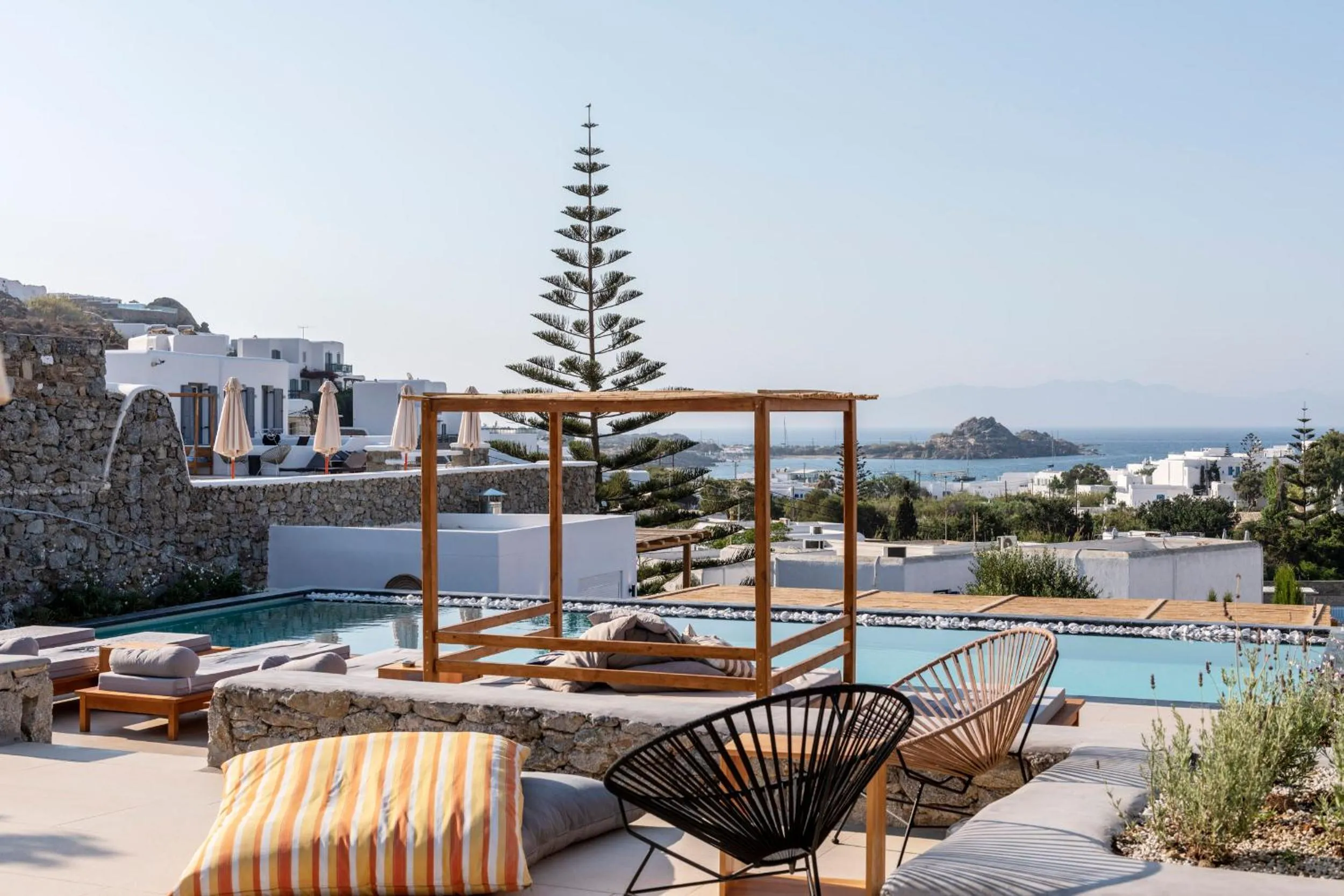 Swimming pool in Artemoula's Studios