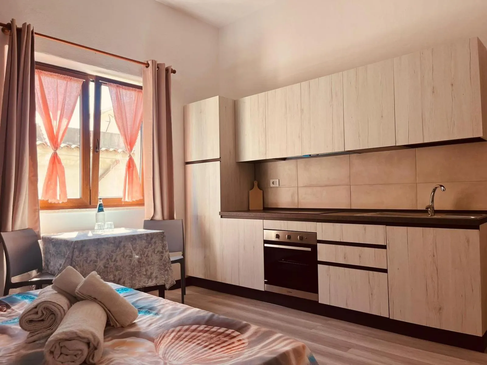 Kitchen or kitchenette in The square