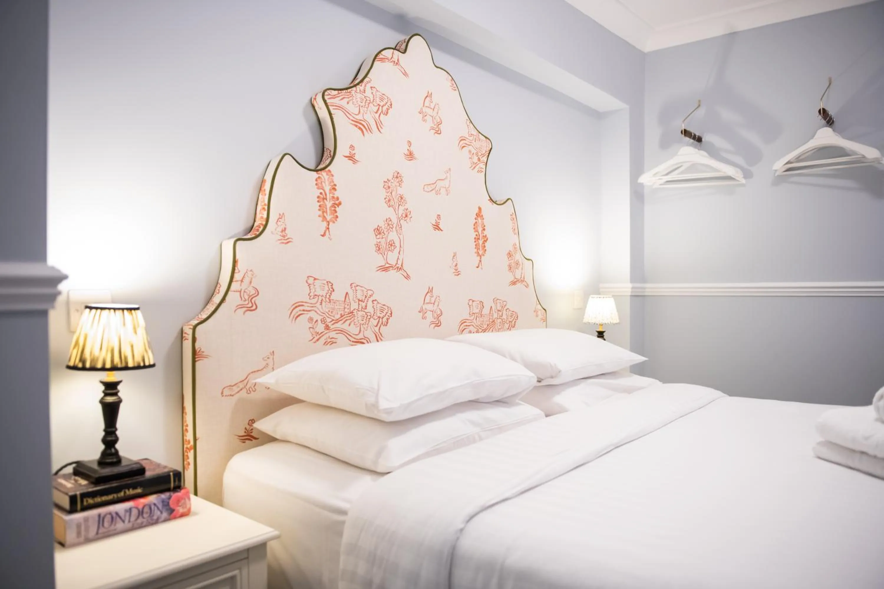 Bedroom, Bed in Americana Hotel