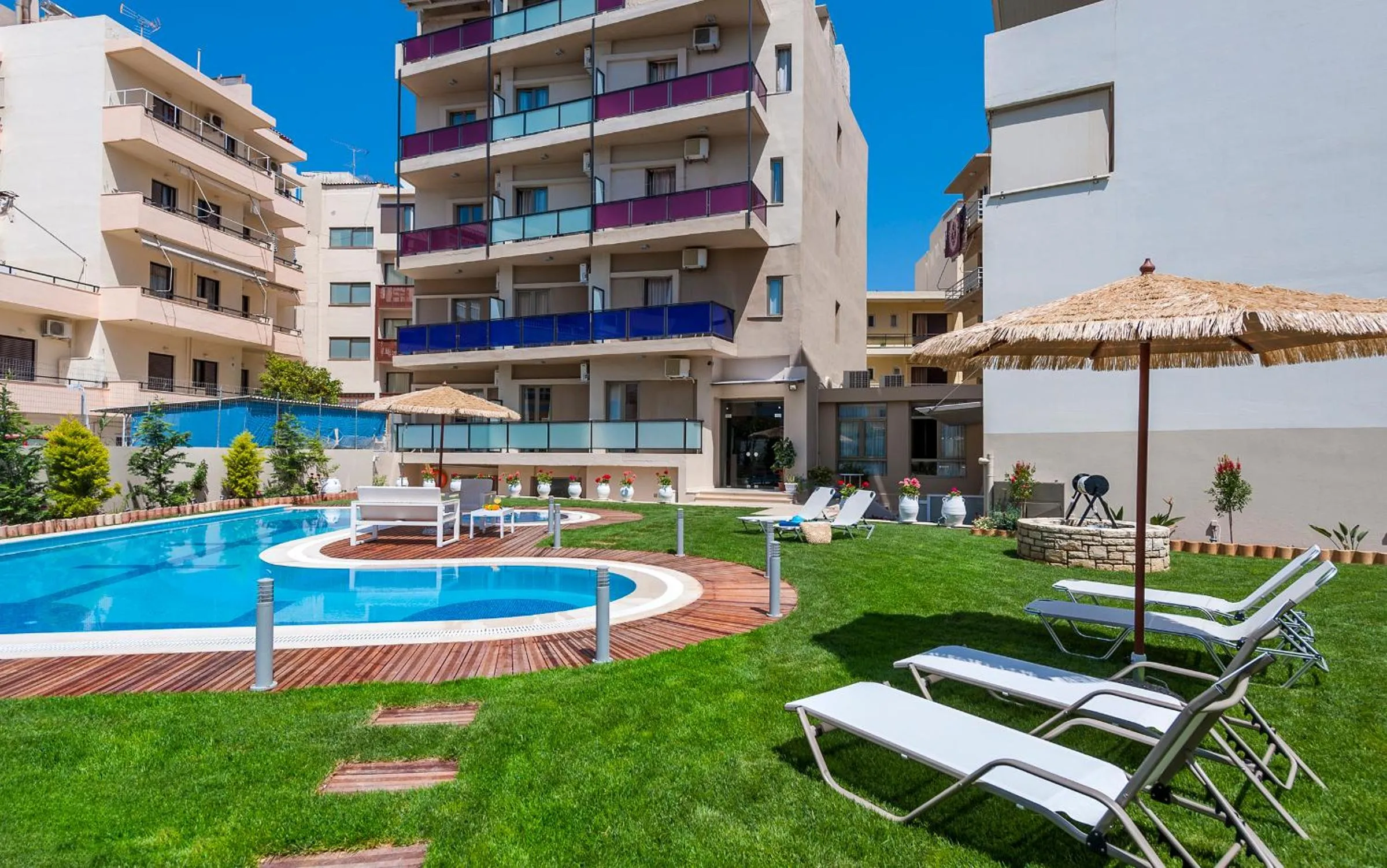 Facade/entrance in Leonidas Hotel & Apartments