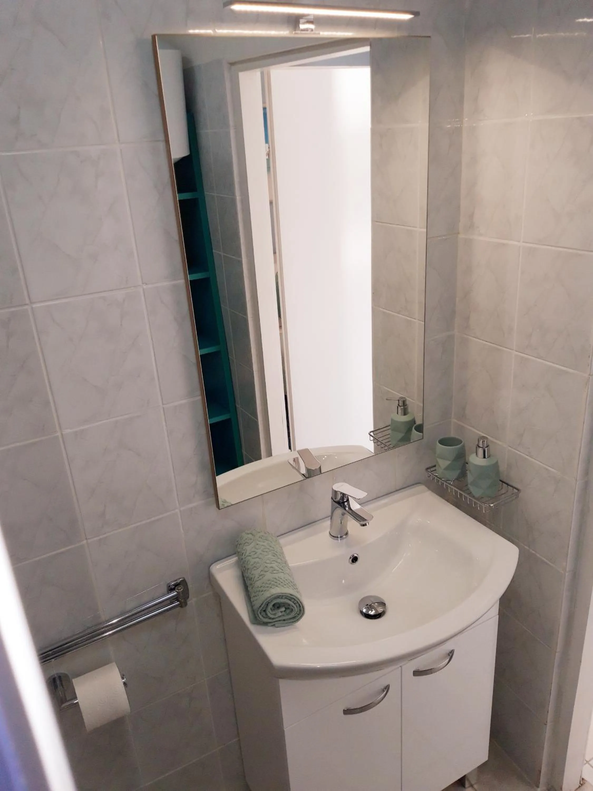 Bathroom in Apartments Darijana