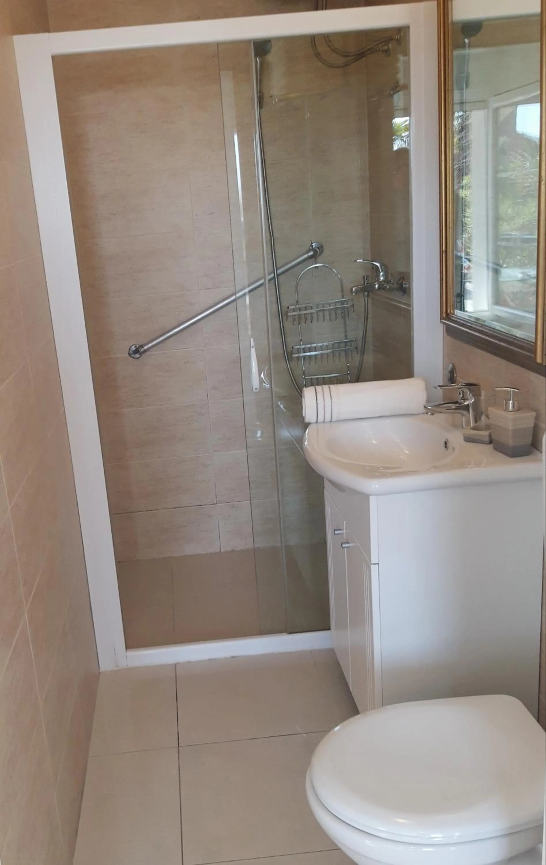 Bathroom in Apartments Darijana