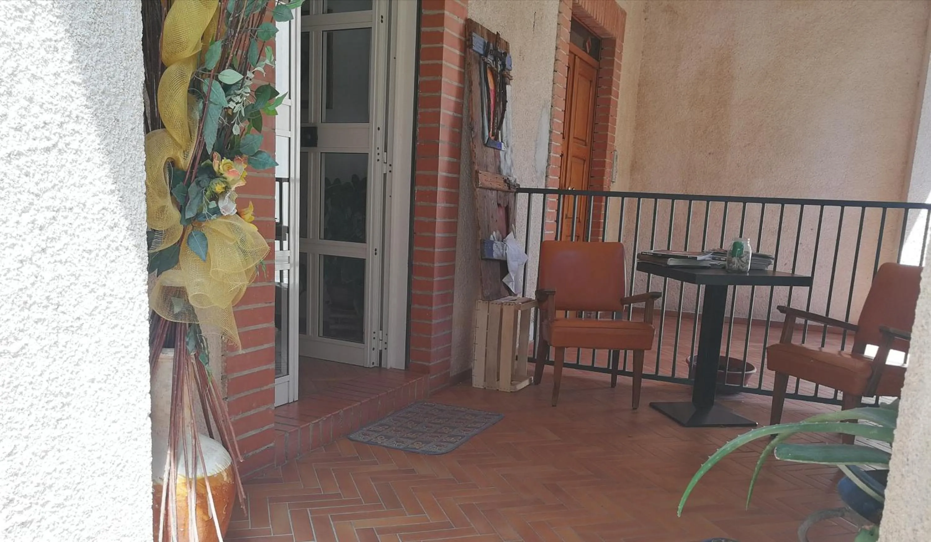 Facade/entrance in B&B Leggieri Villa Siria