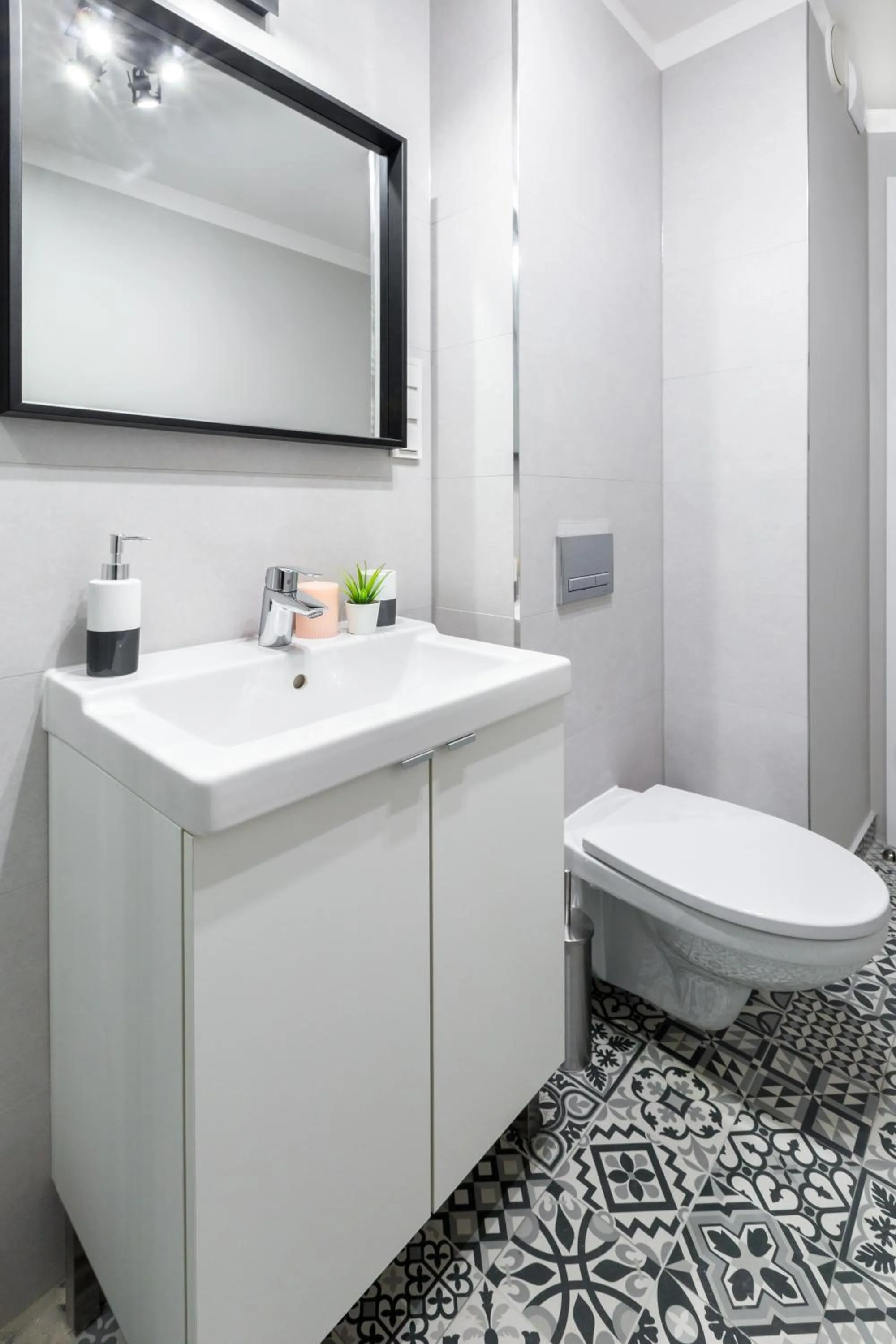 Toilet in Friendhouse Apartments Vistula&Wawel