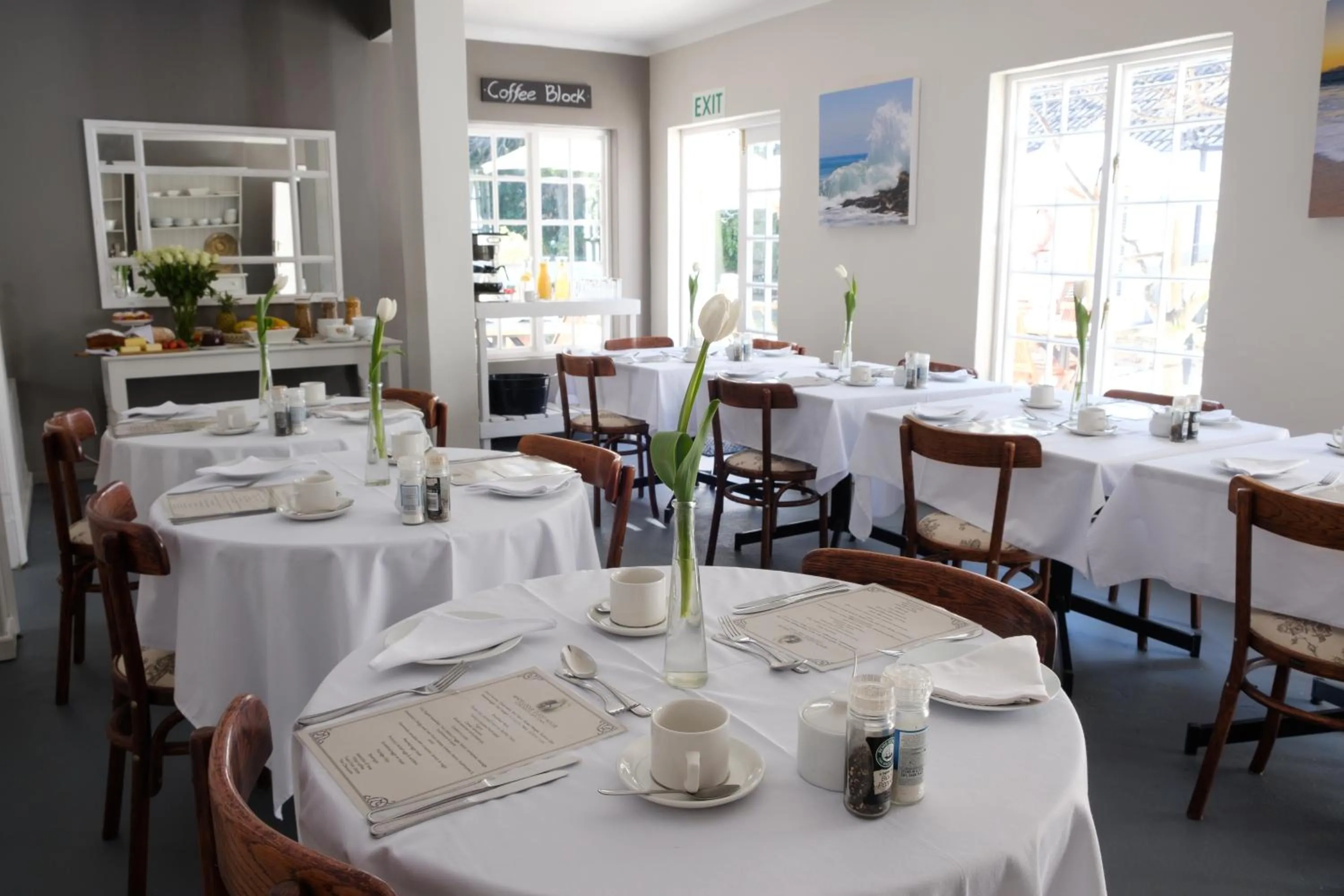 Dining area in Constantia White Lodge Guest House