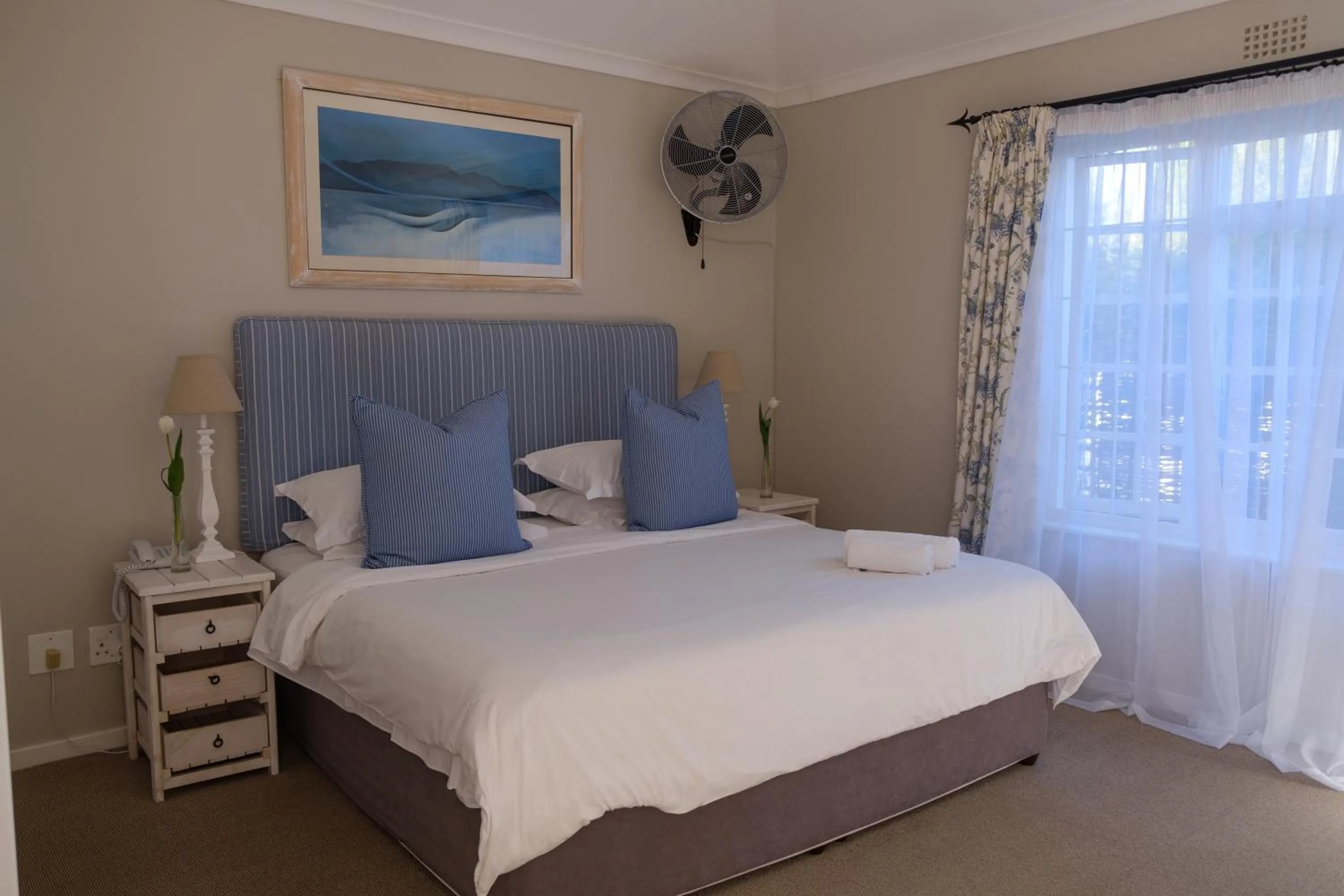 Bed in Constantia White Lodge Guest House