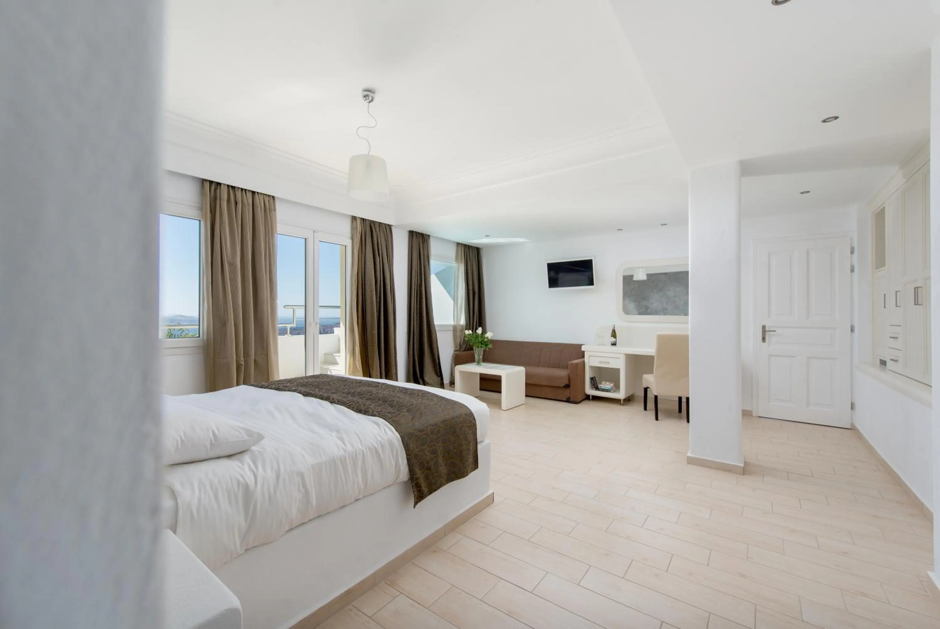 Bed in Tzekos Villas