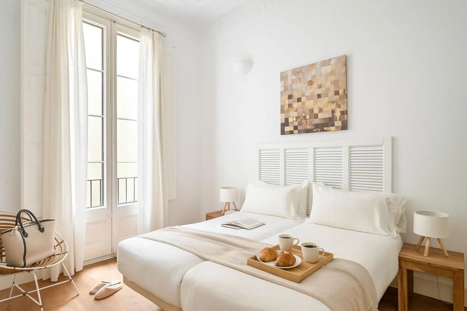 Bed in Aspasios Urquinaona Apartments