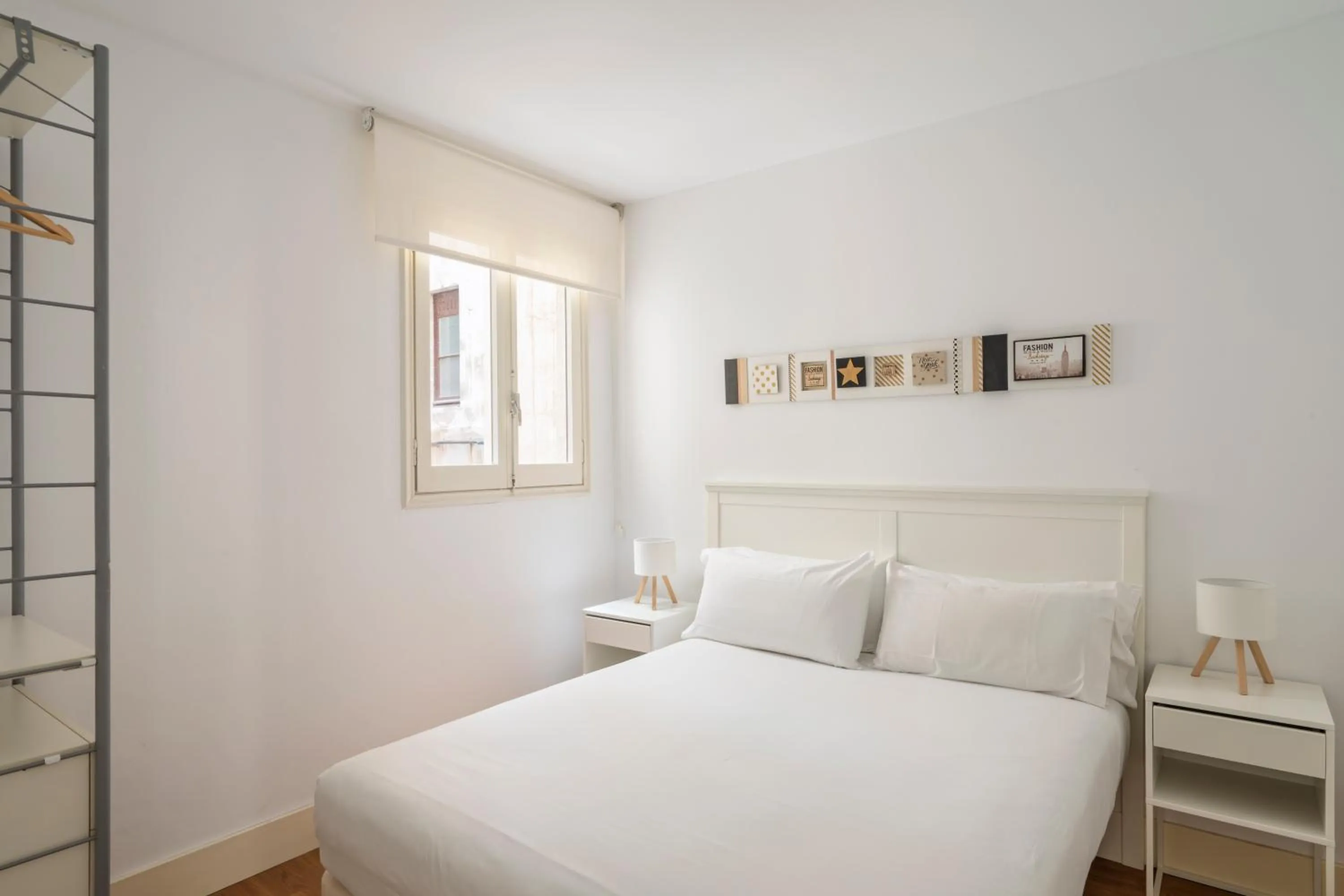 Bed in Aspasios Urquinaona Apartments