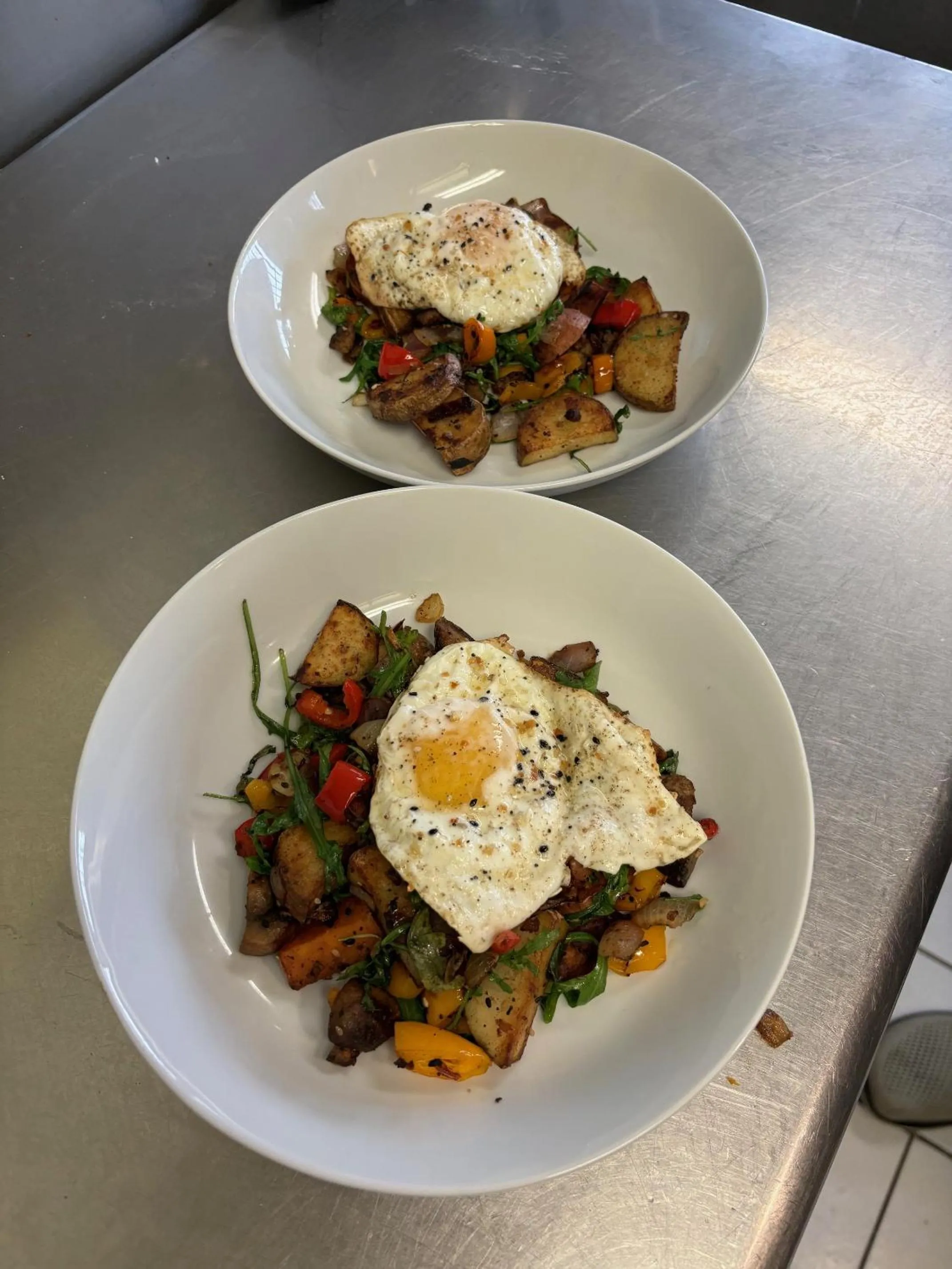 Food and drinks in Folkestone Inn