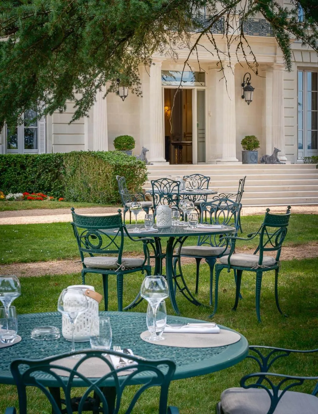 Restaurant/places to eat in Chateau De Rochecotte