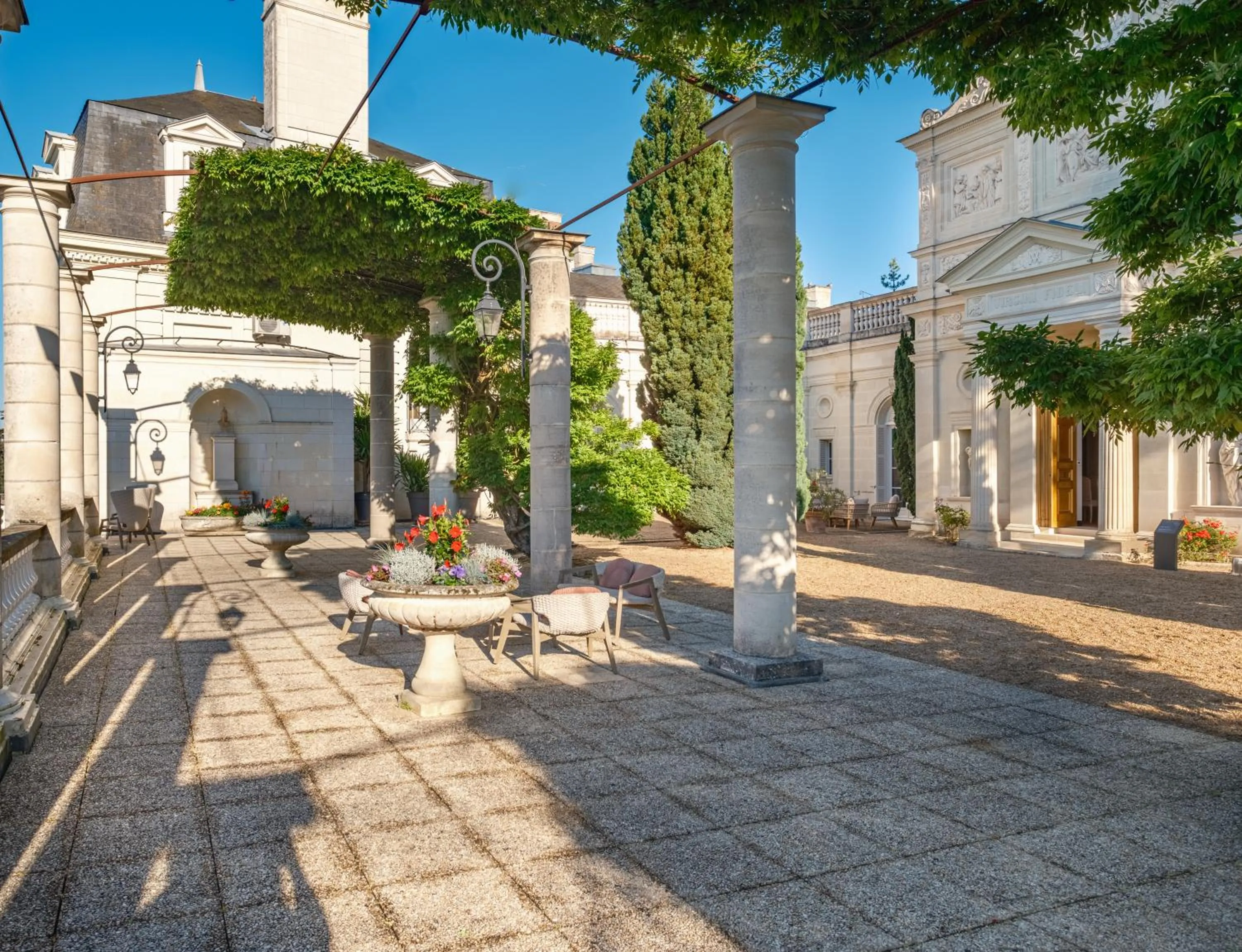Patio in Chateau De Rochecotte