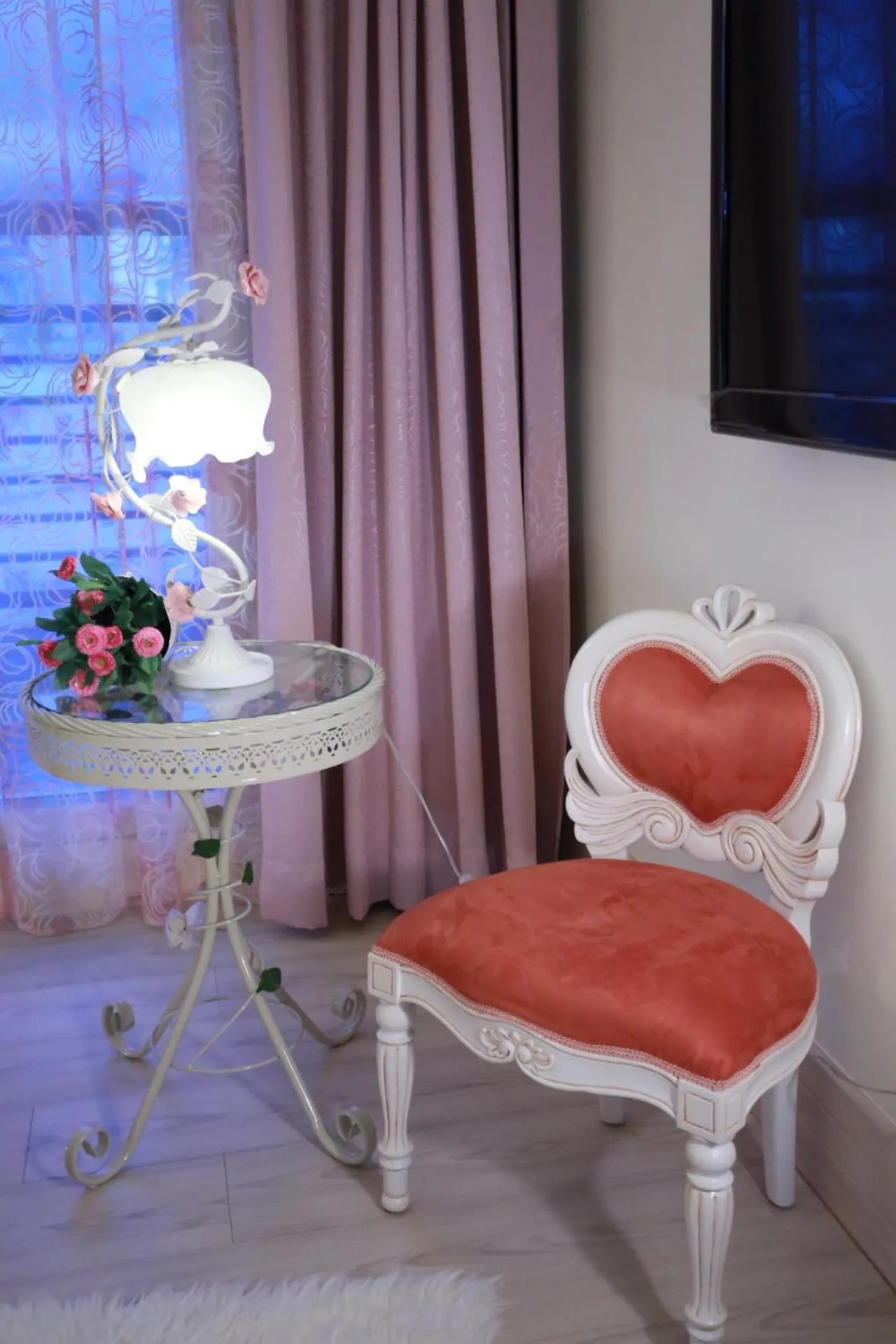 Living room in C'est Bon