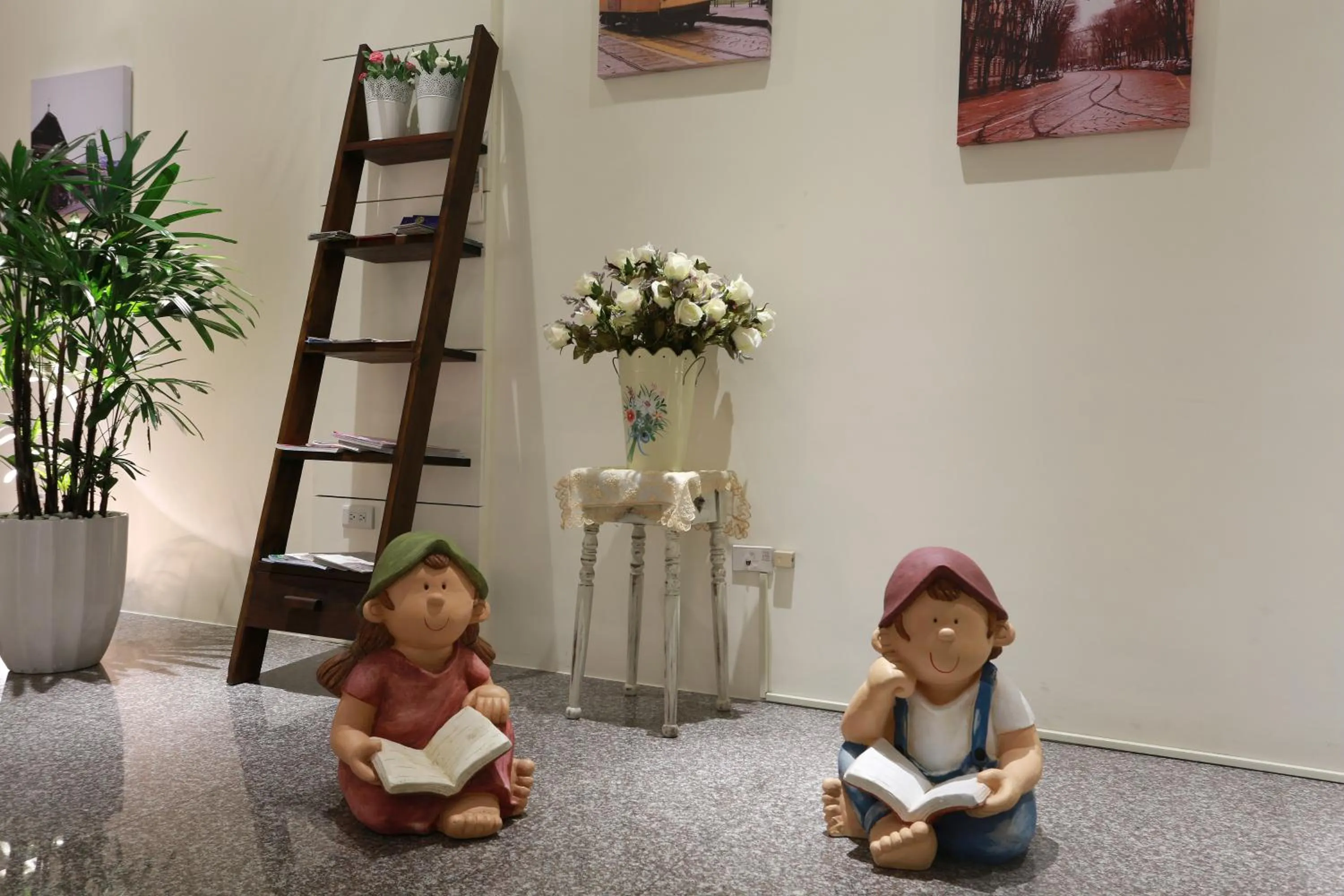 Coffee/tea facilities in C'est Bon