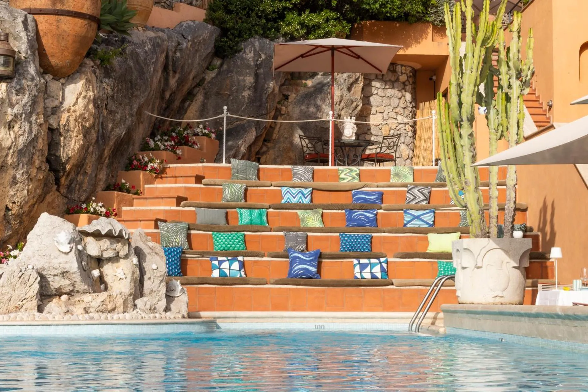 Swimming pool in Hotel Punta Tragara