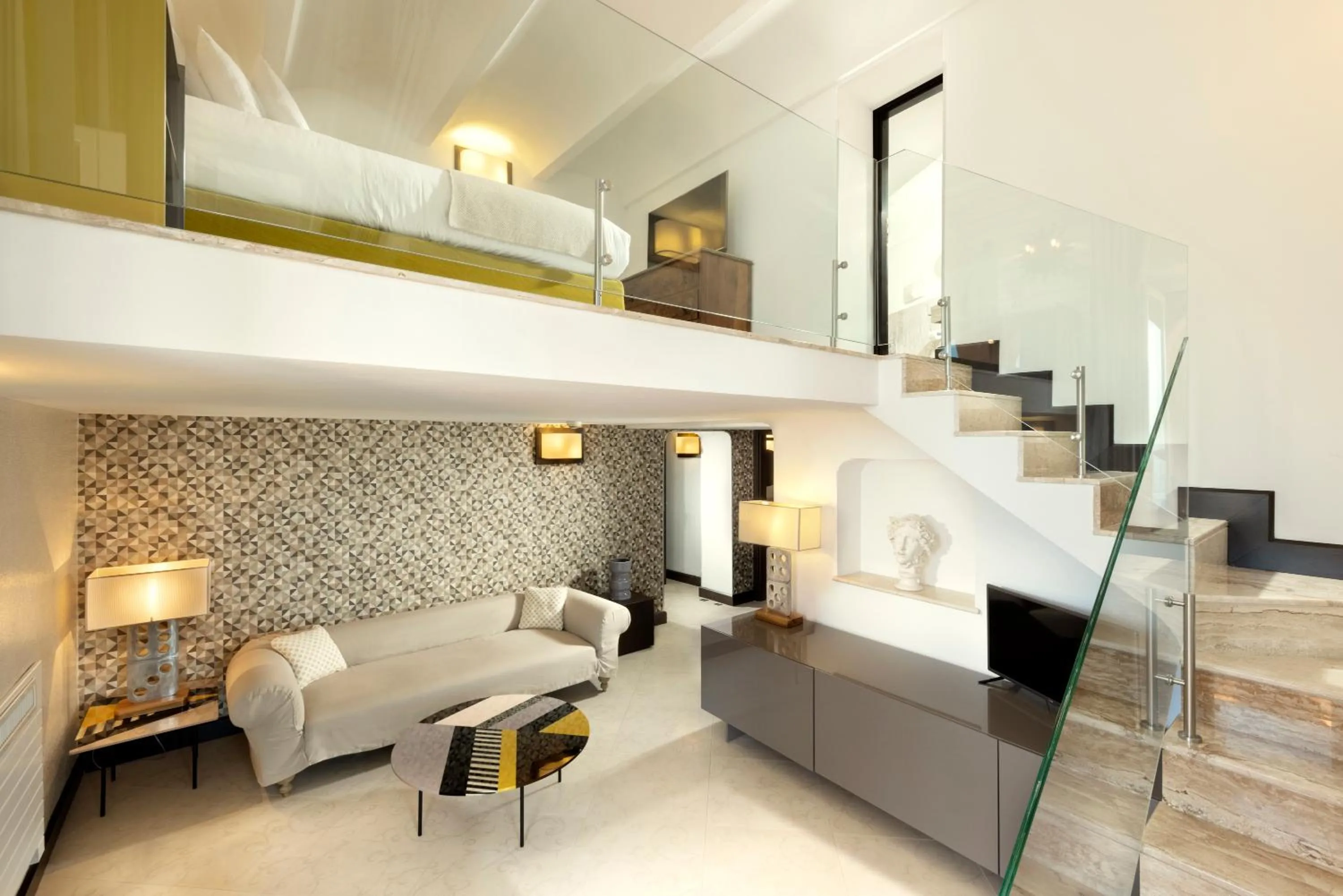 Photo of the whole room, Bed in Hotel Punta Tragara