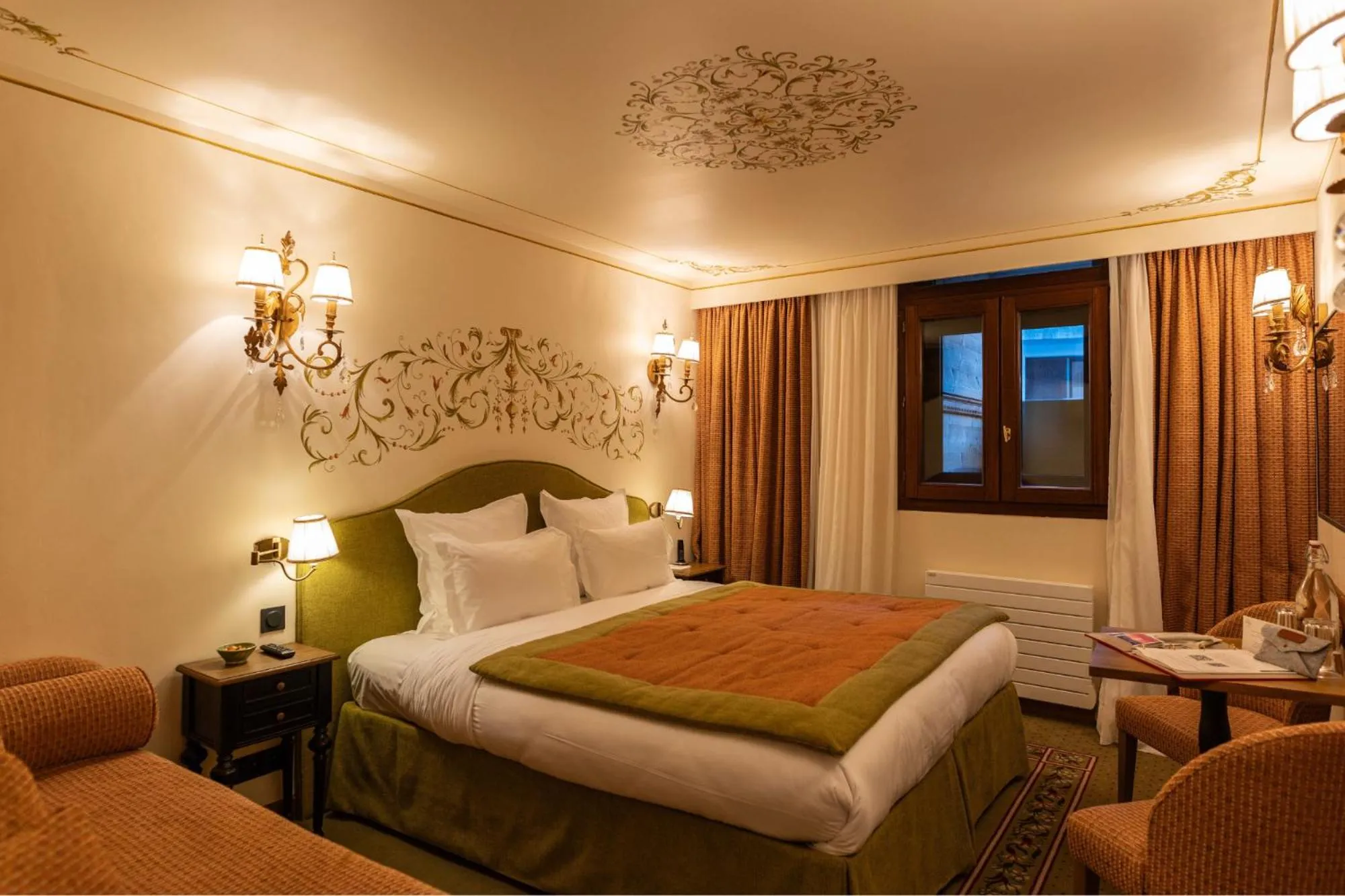 Bedroom, Bed in Hôtel de la Loze