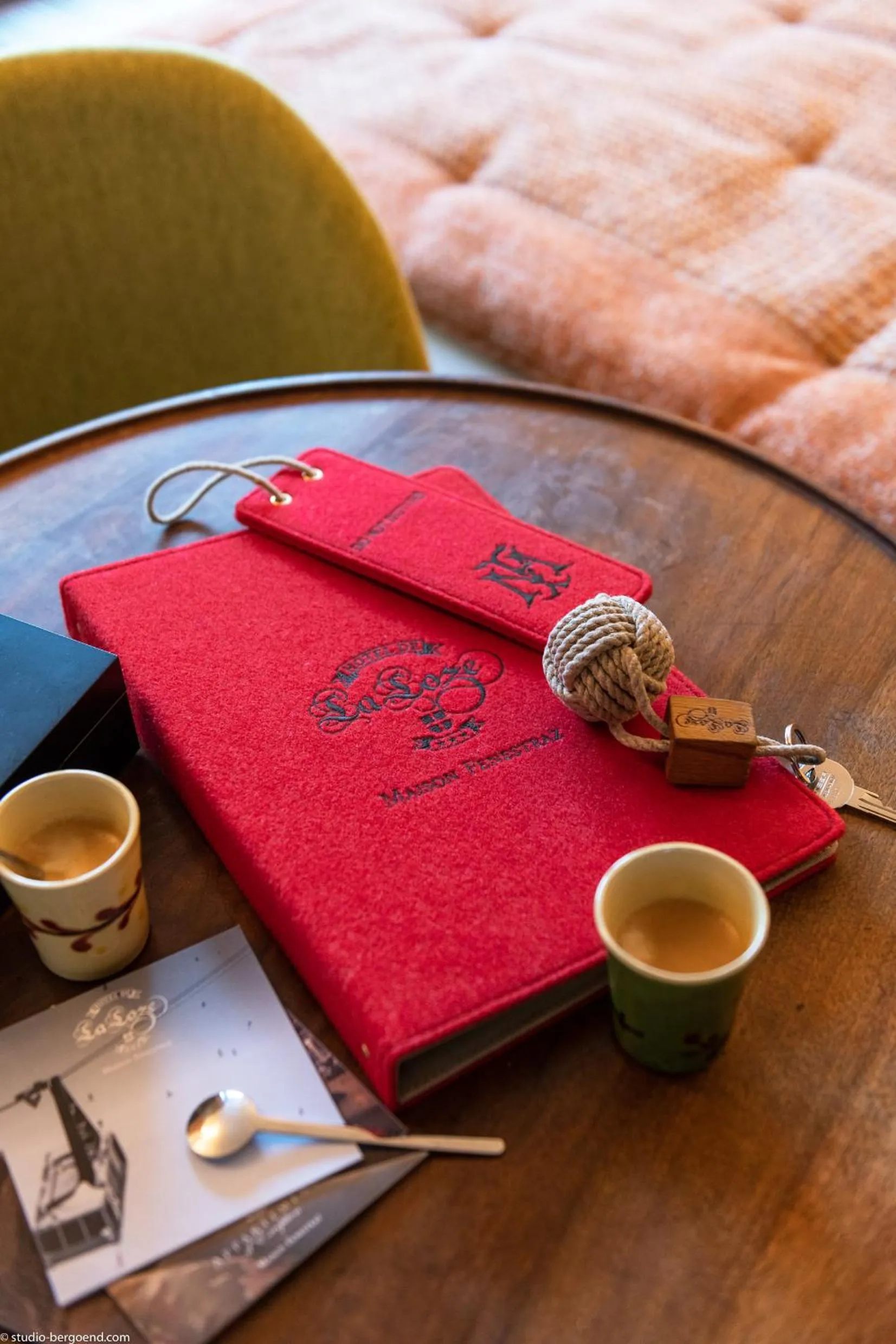 Coffee/tea facilities in Hôtel de la Loze