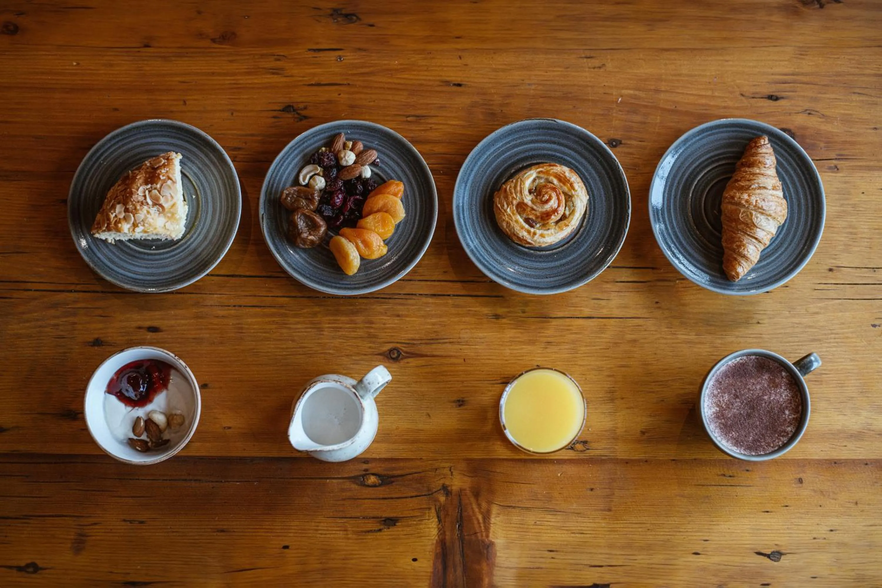 Breakfast in Hôtel de la Loze