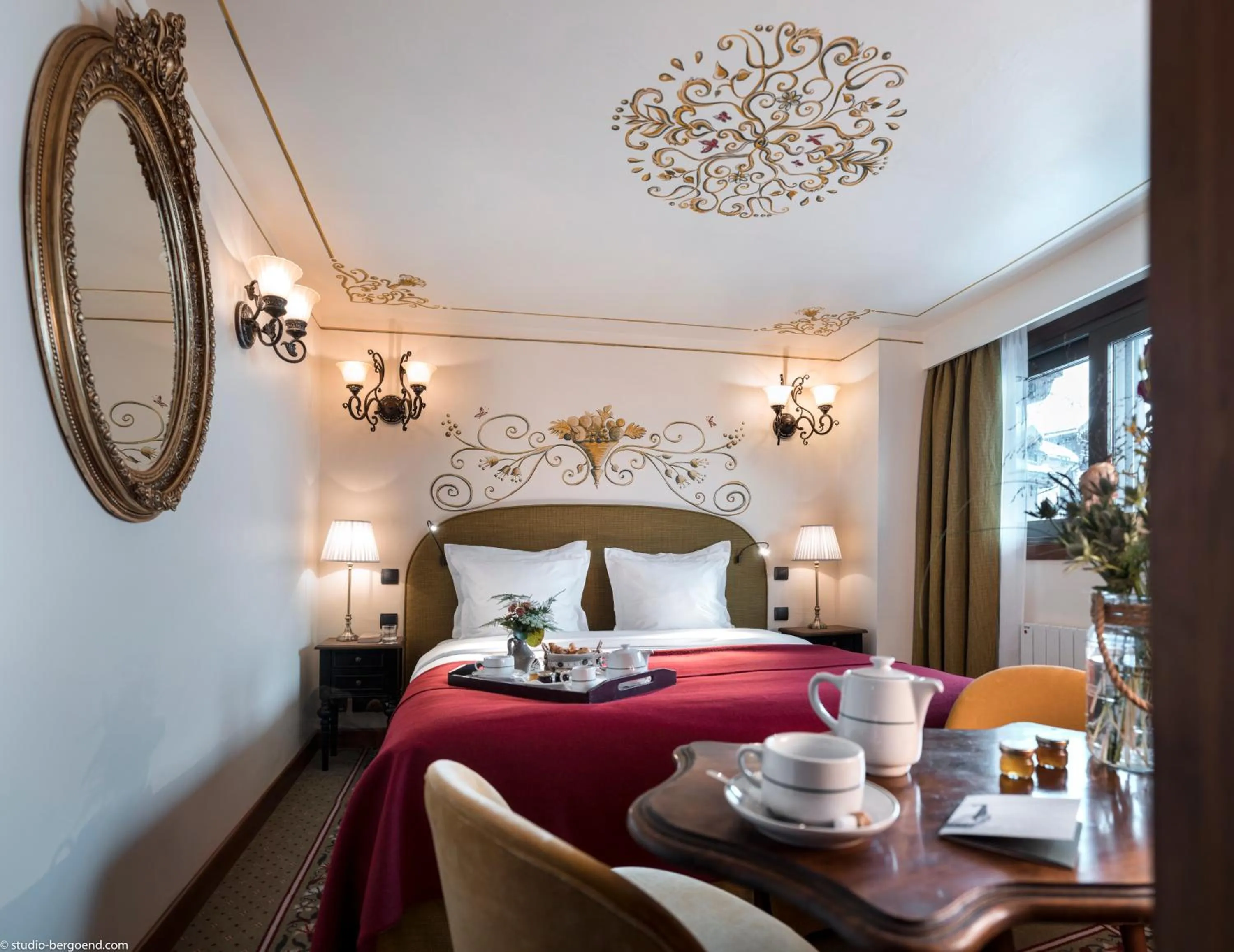 Bed in Hôtel de la Loze