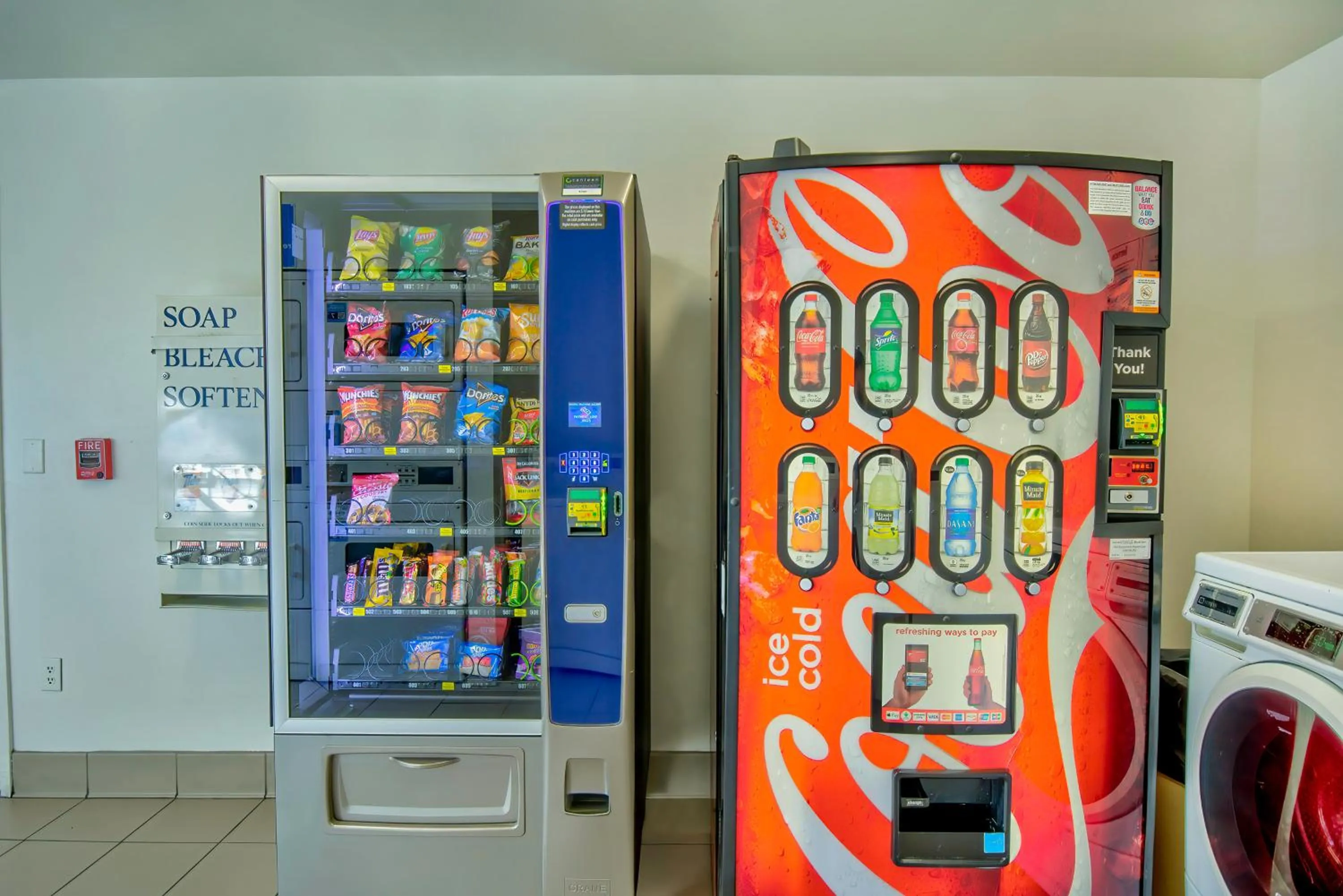 vending machine in Studio 6-Phoenix, AZ - Deer Valley