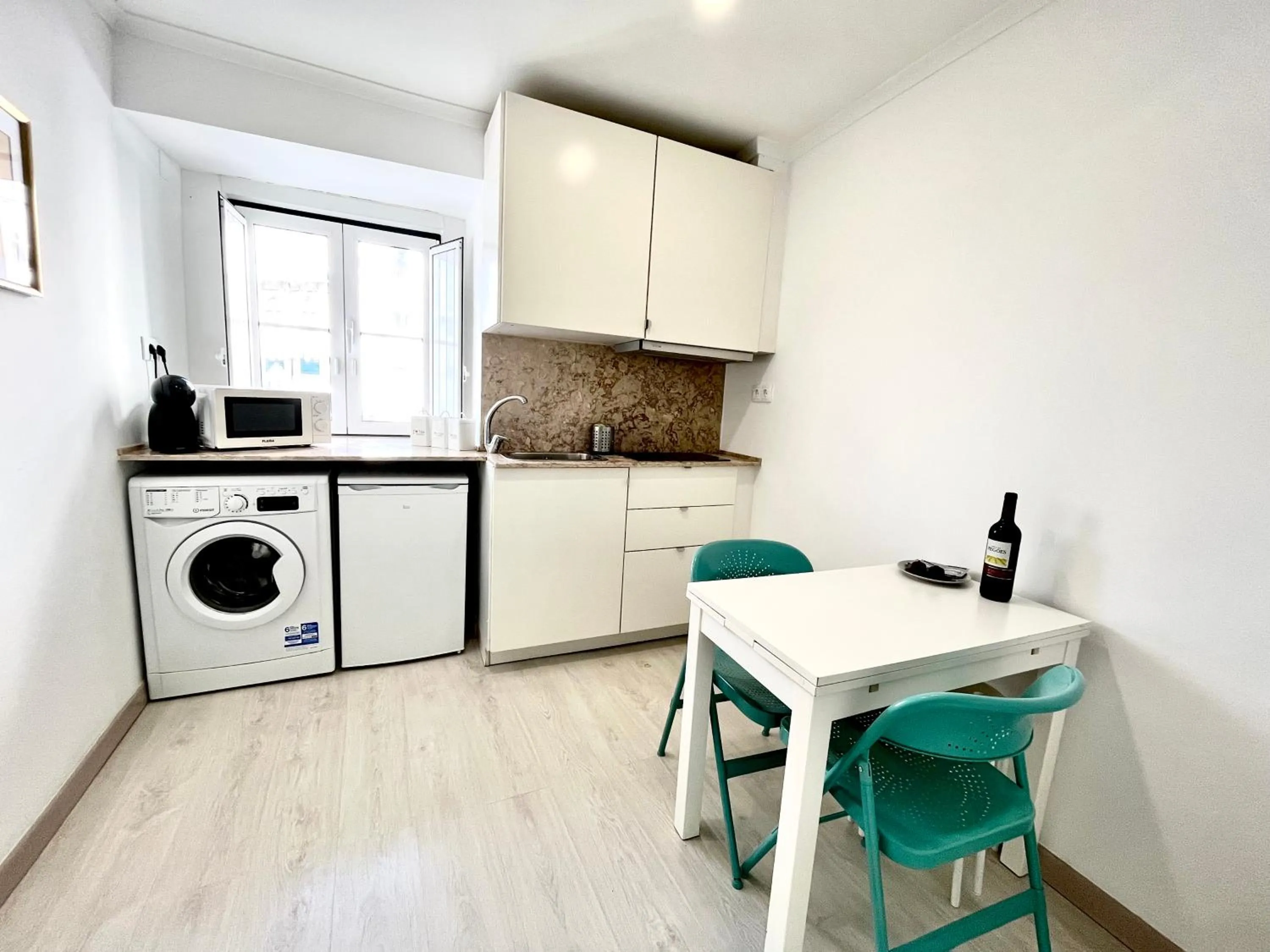 Kitchen or kitchenette in Apartments Center Alfama
