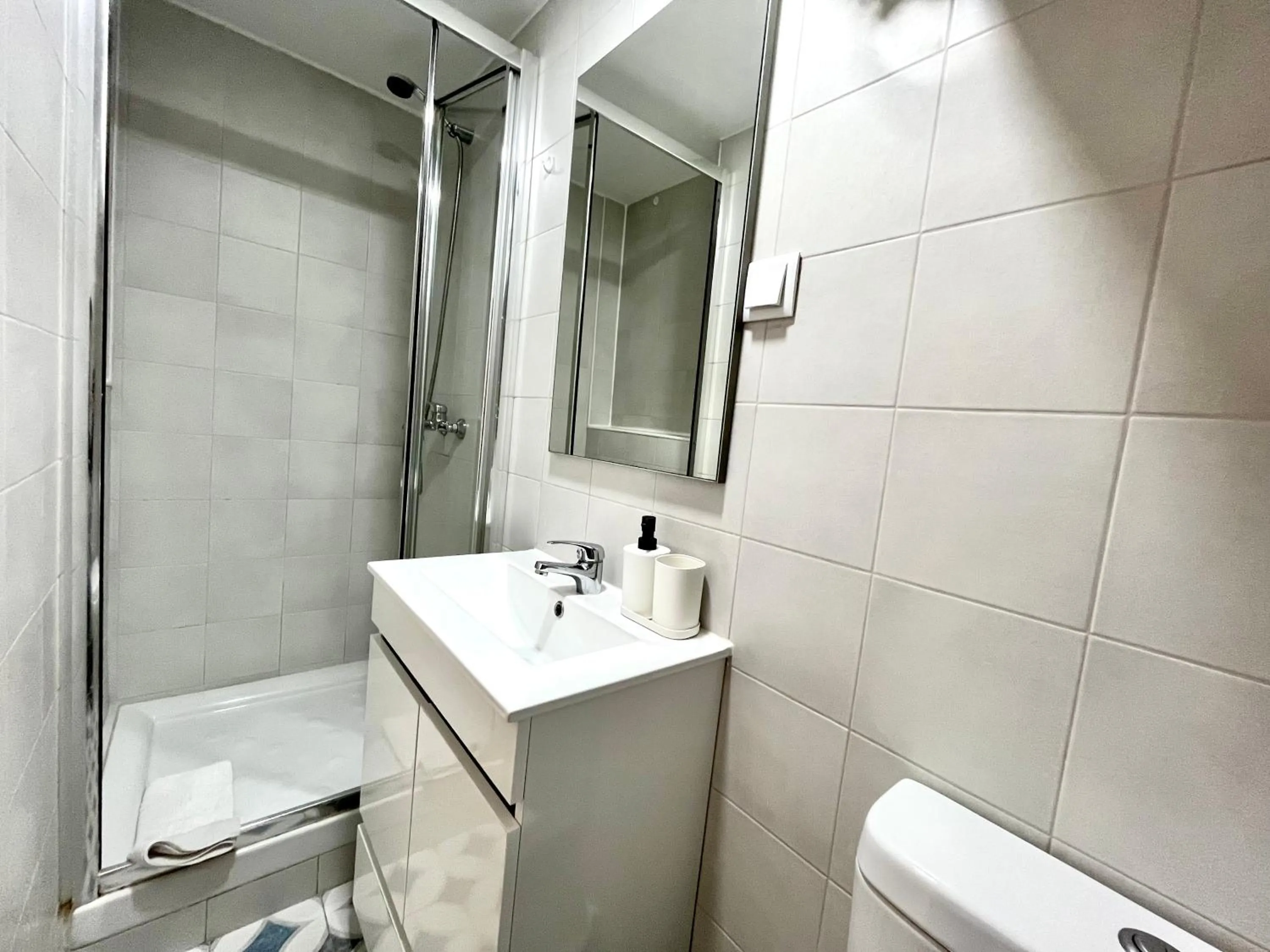 Shower in Apartments Center Alfama