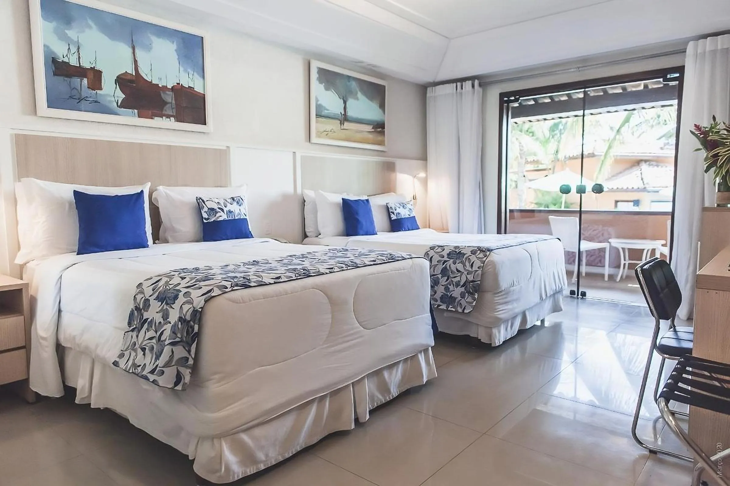 Photo of the whole room, Bed in Hotel Ferradura Resort