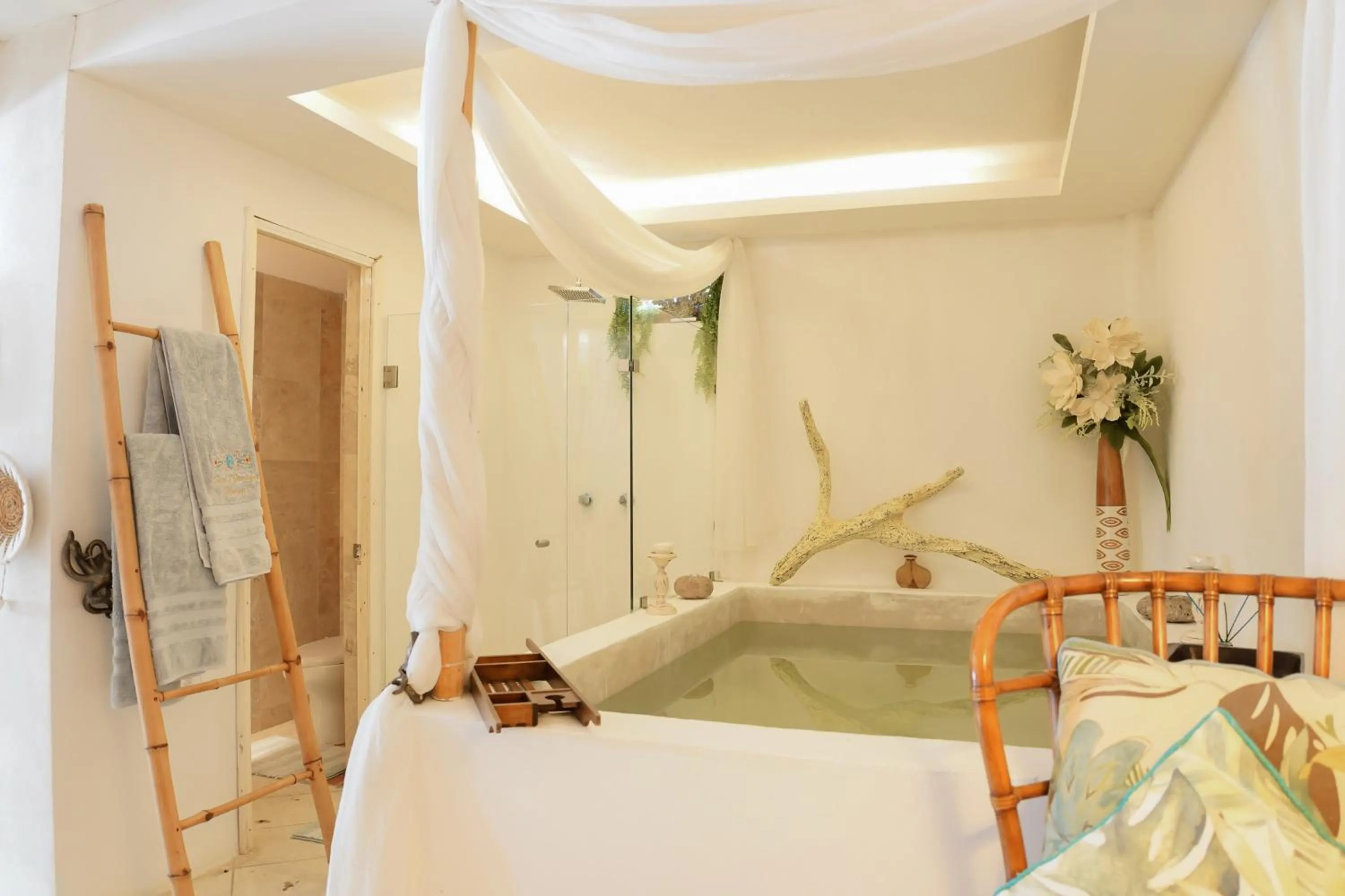 Bath in Monyoli Hotel & Boutique