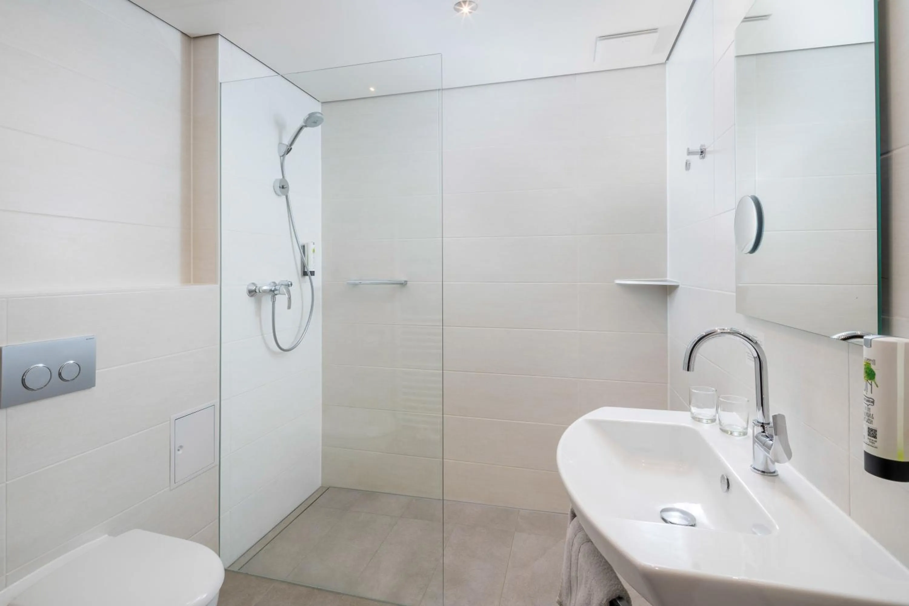 Bathroom in Hotel Straubs Schöne Aussicht