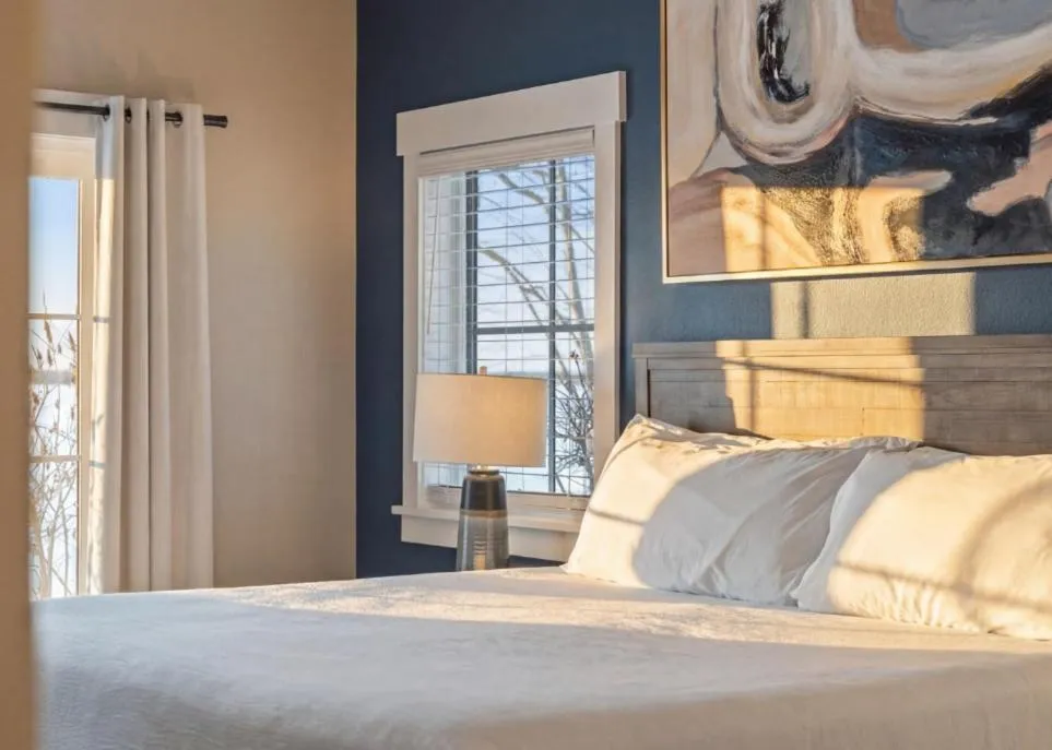 Bed in Quarterdeck Resort