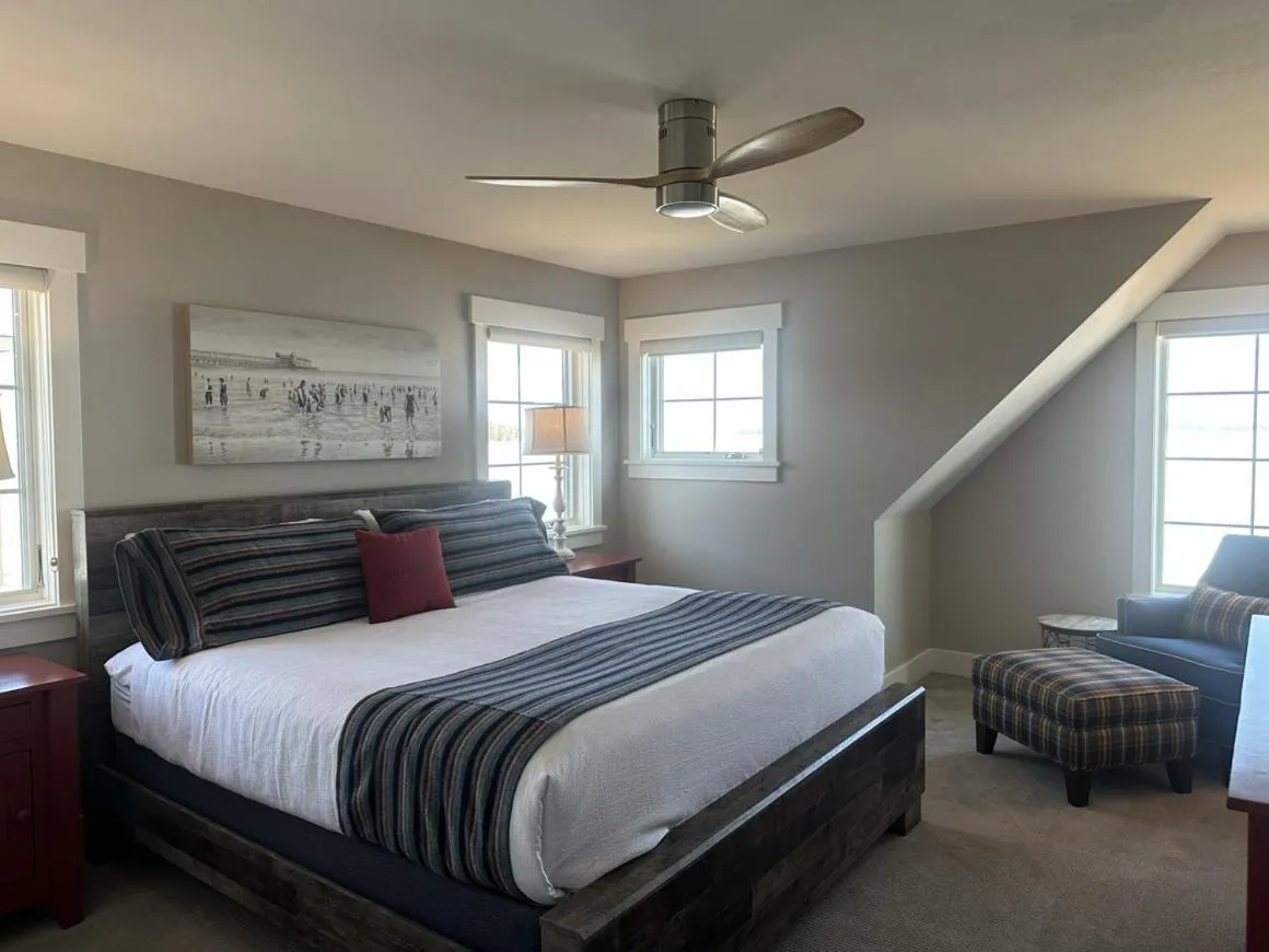 Bed in Quarterdeck Resort