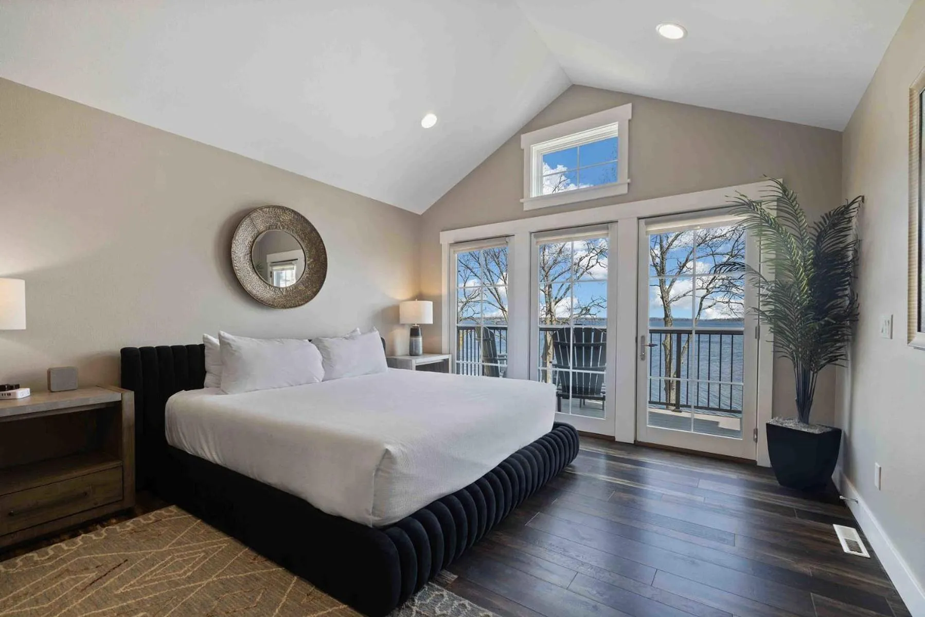 Bed in Quarterdeck Resort